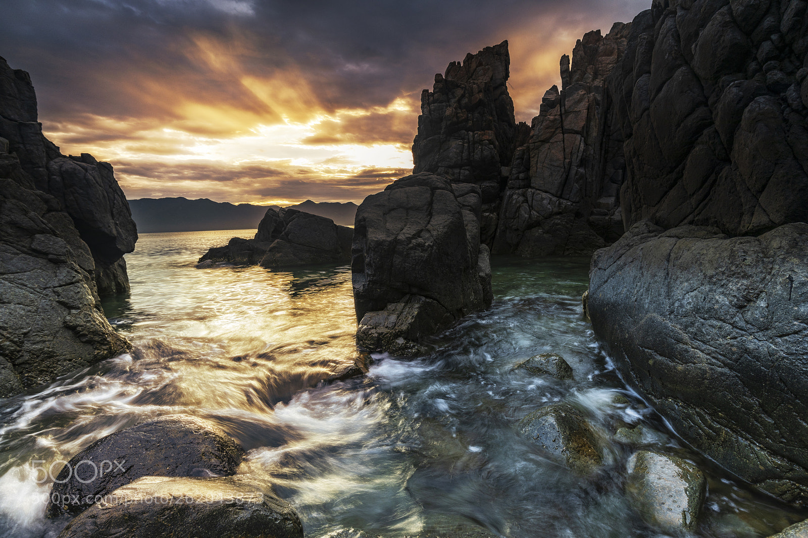 Canon EOS 5D Mark IV sample photo. Sunrise photography