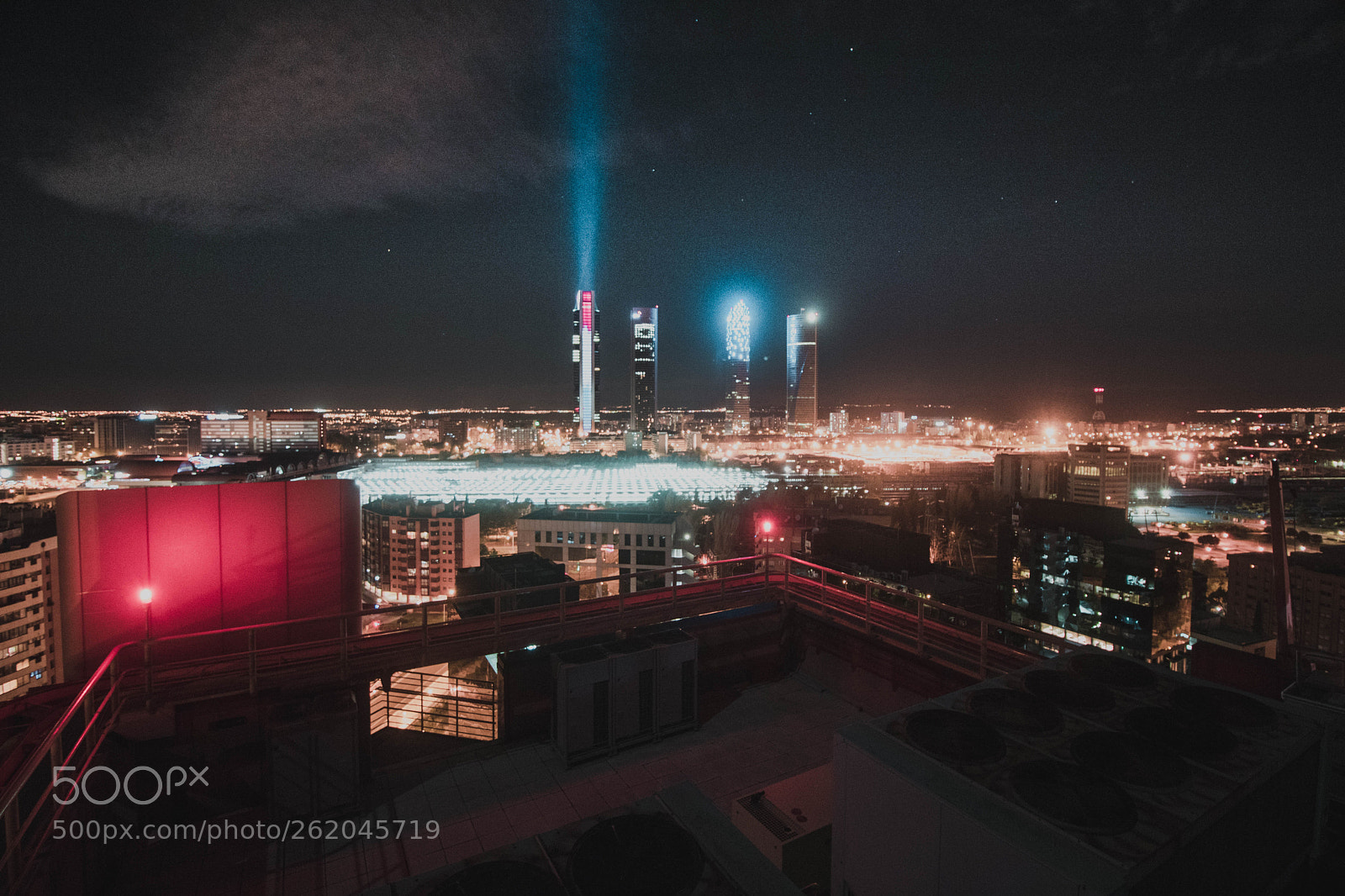 Canon EOS 750D (EOS Rebel T6i / EOS Kiss X8i) sample photo. Skyline photography
