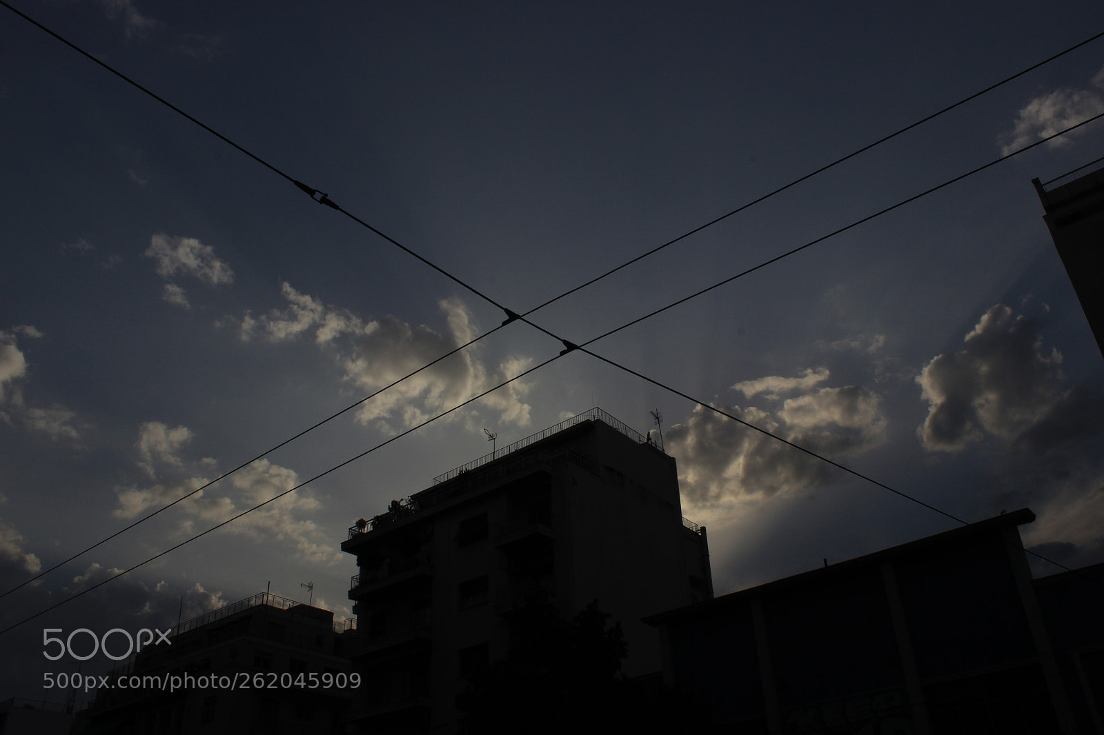 Canon EOS 600D (Rebel EOS T3i / EOS Kiss X5) sample photo. Hidding photography