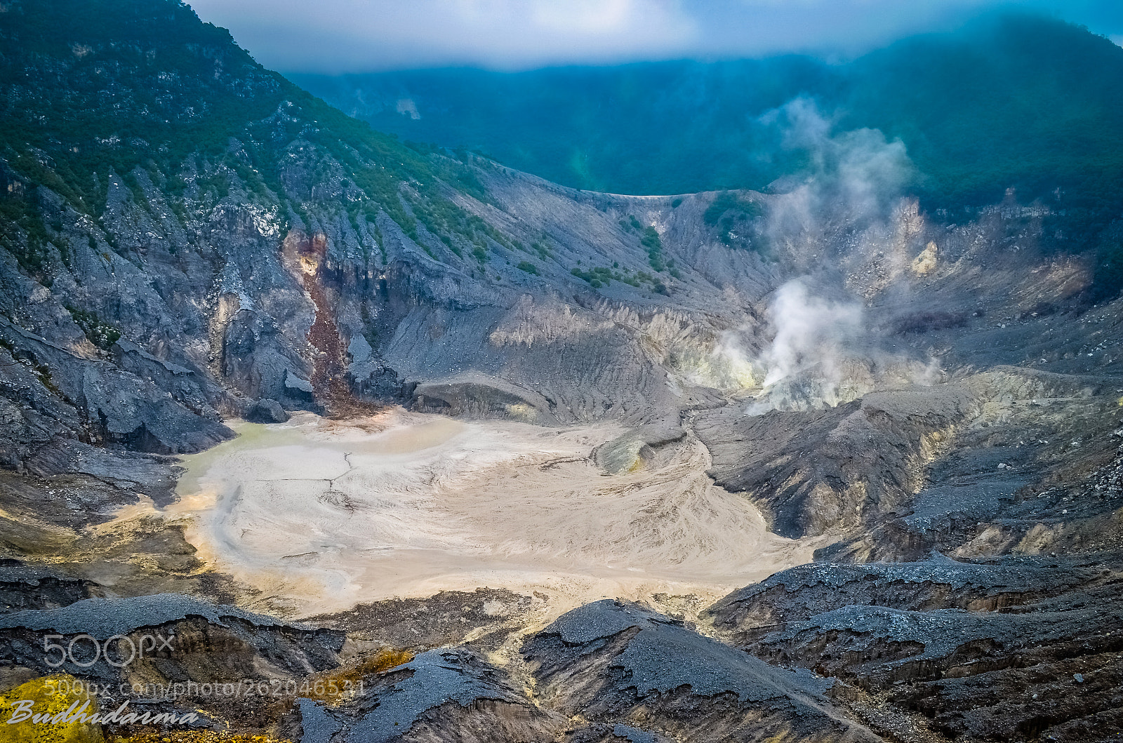 Nikon D5100 sample photo. Ratu crater photography
