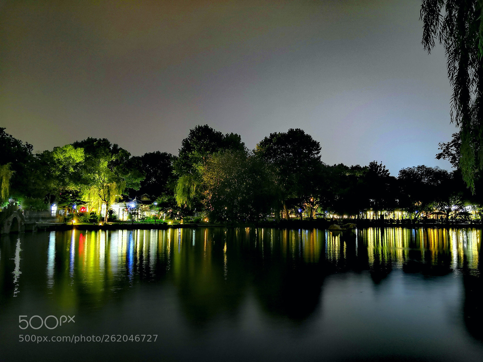 HUAWEI Honor 10 sample photo. Night of  west lake photography