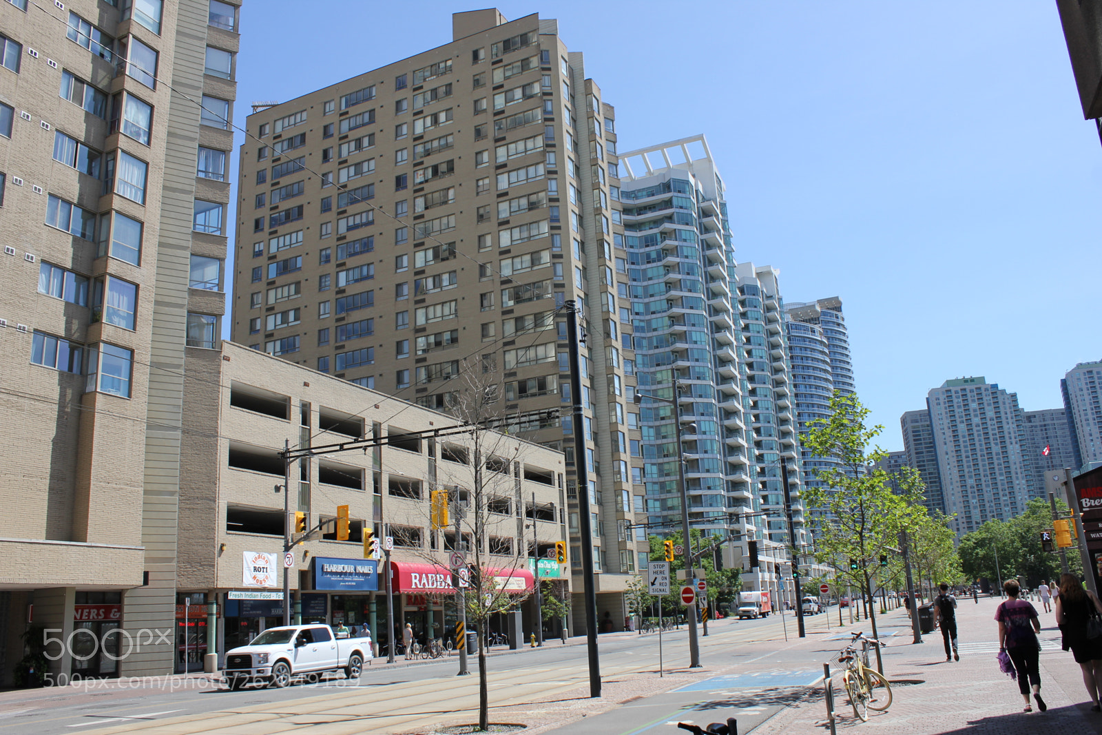 Canon EOS 550D (EOS Rebel T2i / EOS Kiss X4) sample photo. Toronto, downtown, ontario, canada photography
