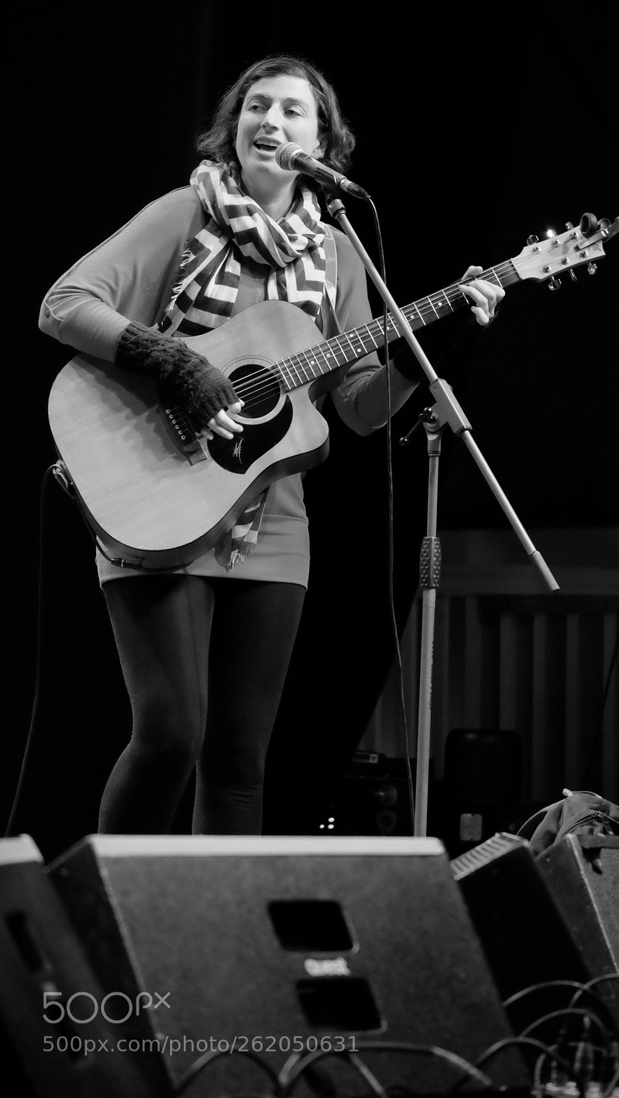 Fujifilm X-T1 sample photo. Performing... photography