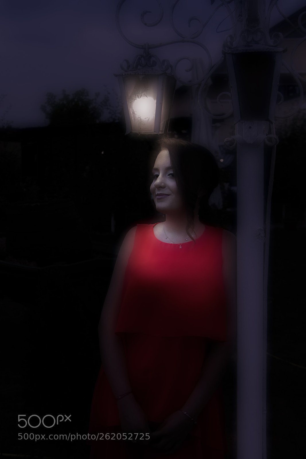 Canon EOS 700D (EOS Rebel T5i / EOS Kiss X7i) sample photo. Lady in red photography