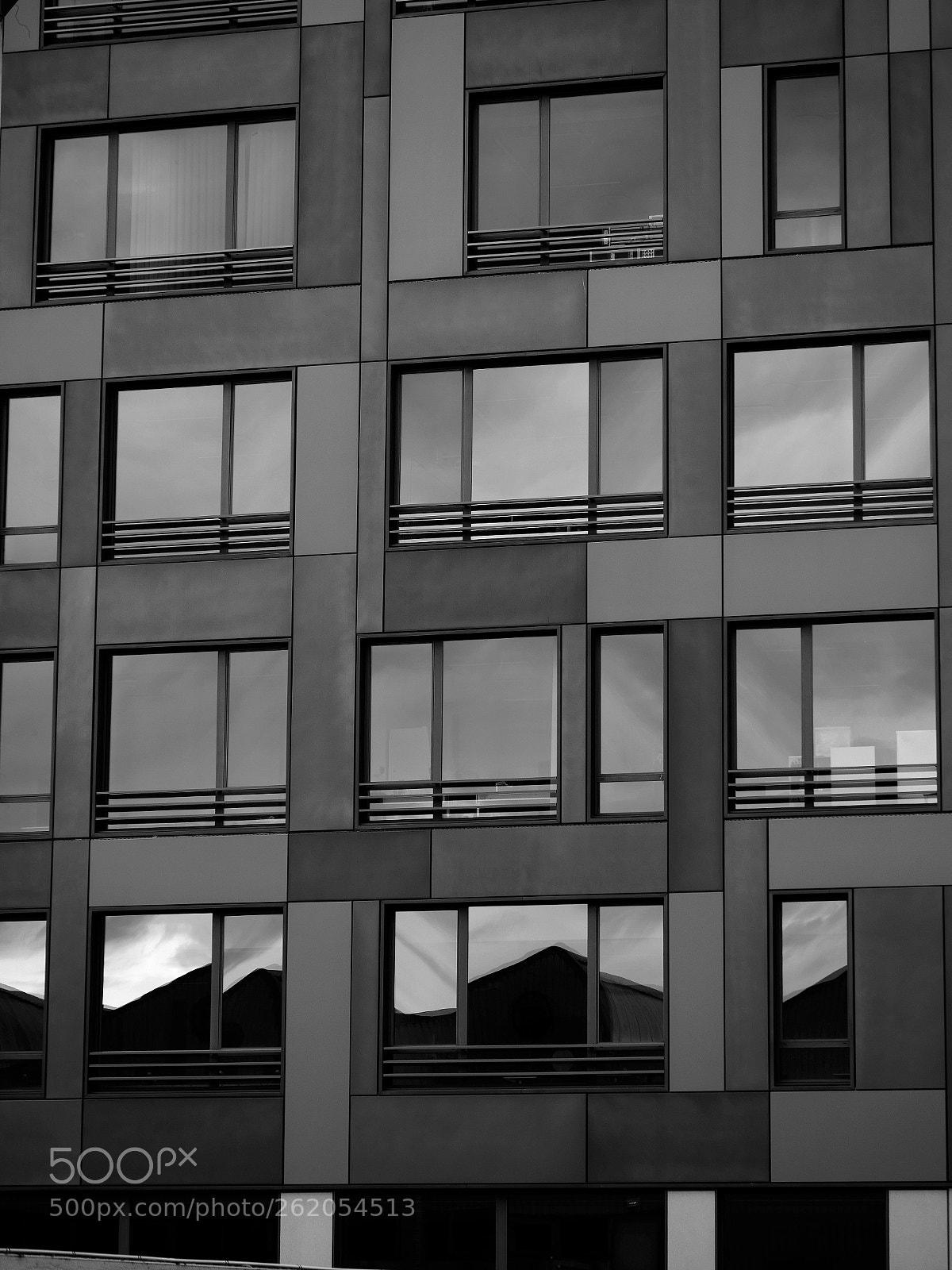 Panasonic Lumix DC-GX9 sample photo. Formes de la ville photography