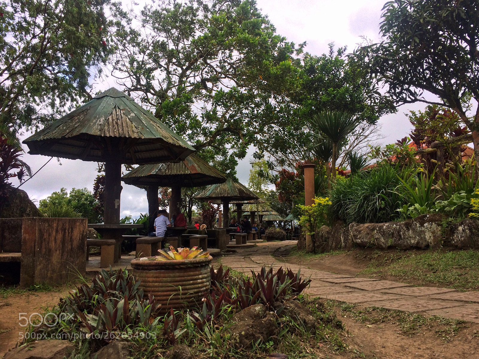 Apple iPhone 5s sample photo. Christian shrine photography