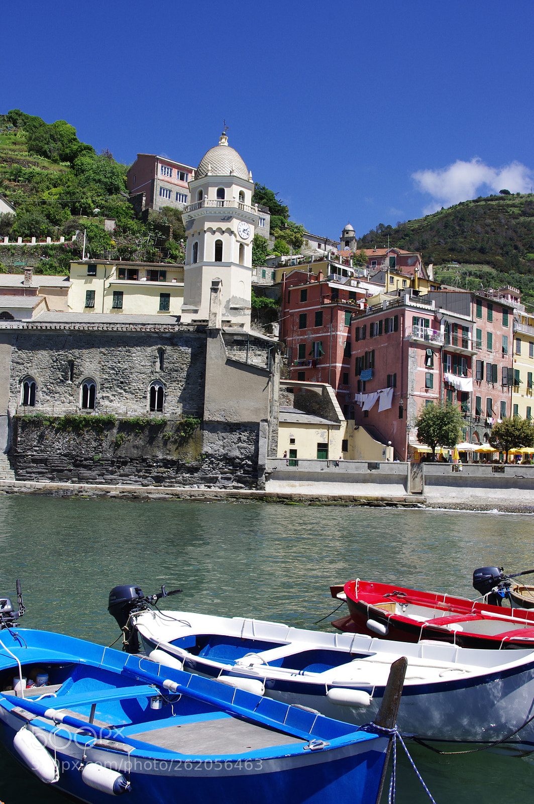 smc PENTAX-DA L 18-55mm F3.5-5.6 sample photo. Boats at riomaggiore photography