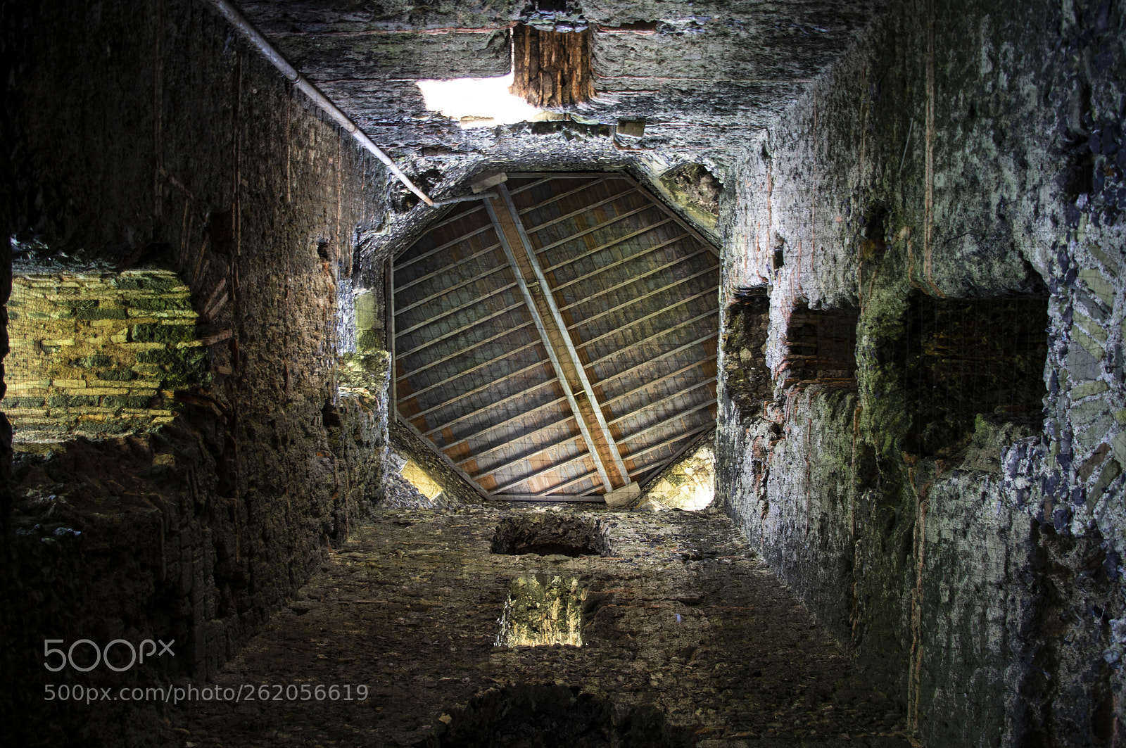 Pentax K-r sample photo. Old tower photography