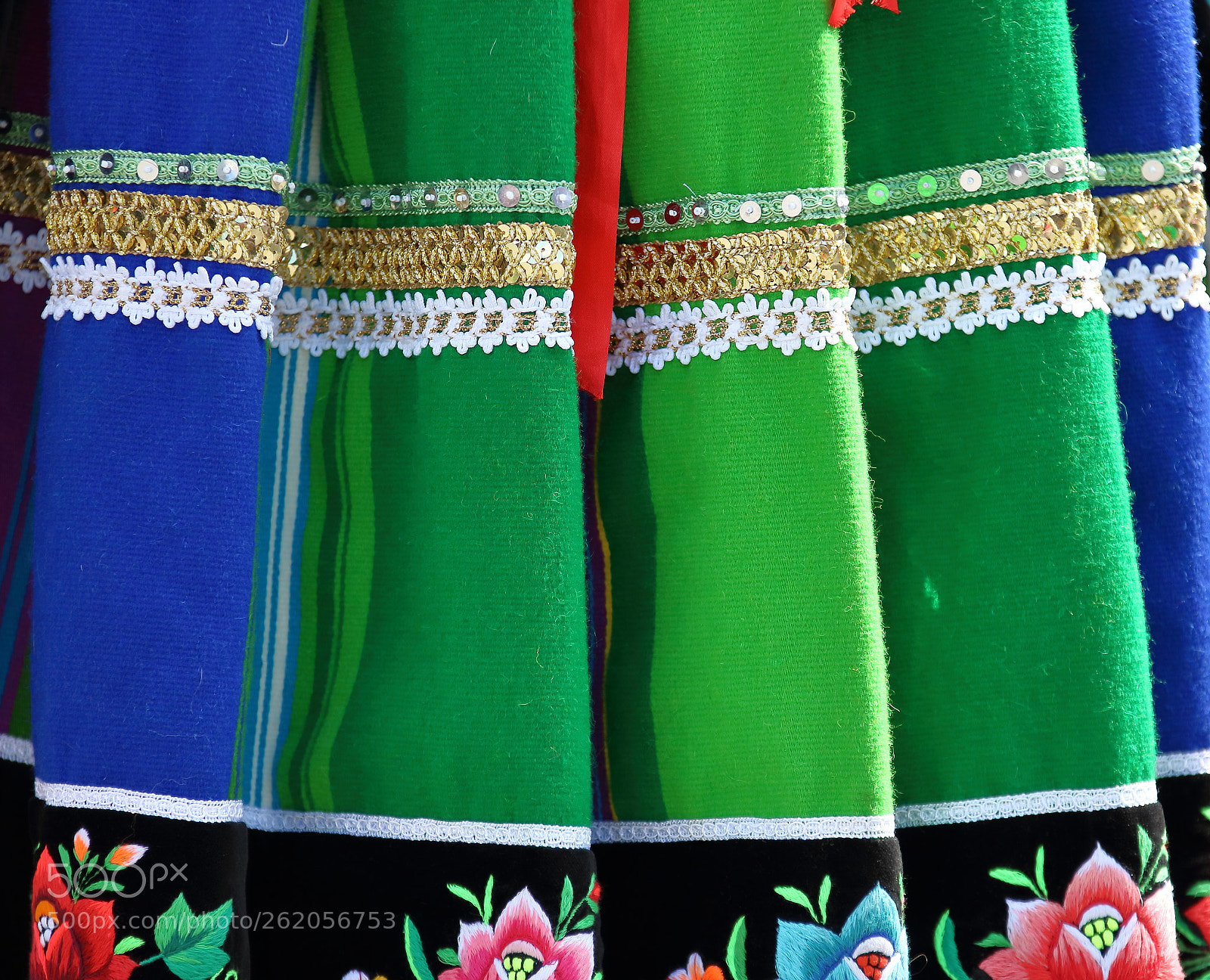 Sigma 70-200mm F2.8 EX DG OS HSM sample photo. Folk female skirt pattern photography