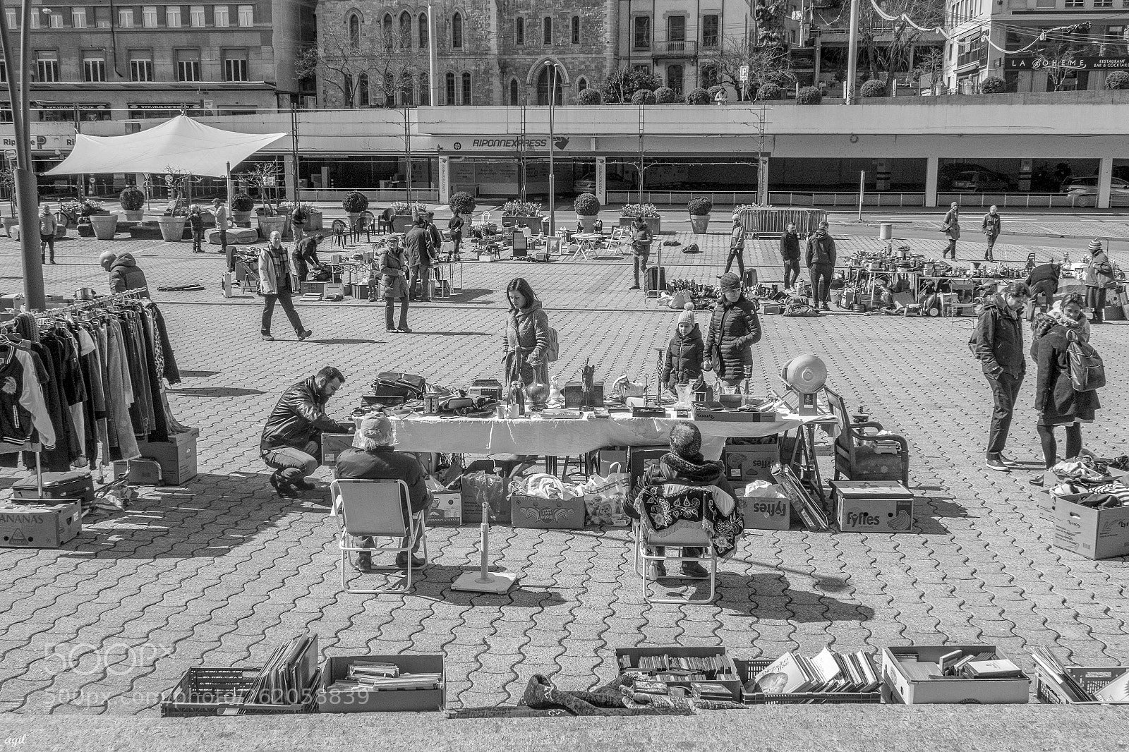 Canon PowerShot G5 X sample photo. Marché aux puces photography