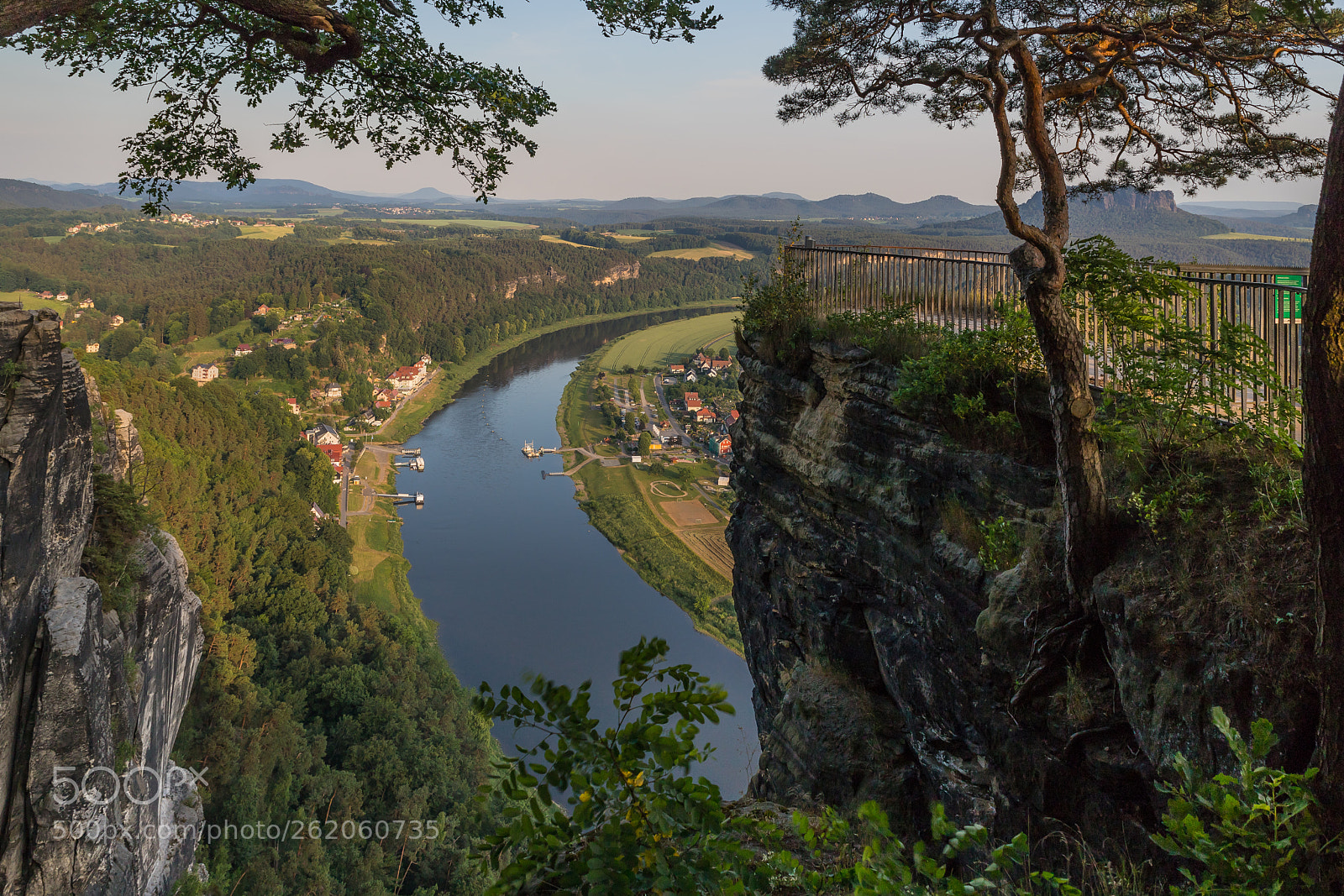 Canon EOS 6D Mark II sample photo. The river elbe from photography