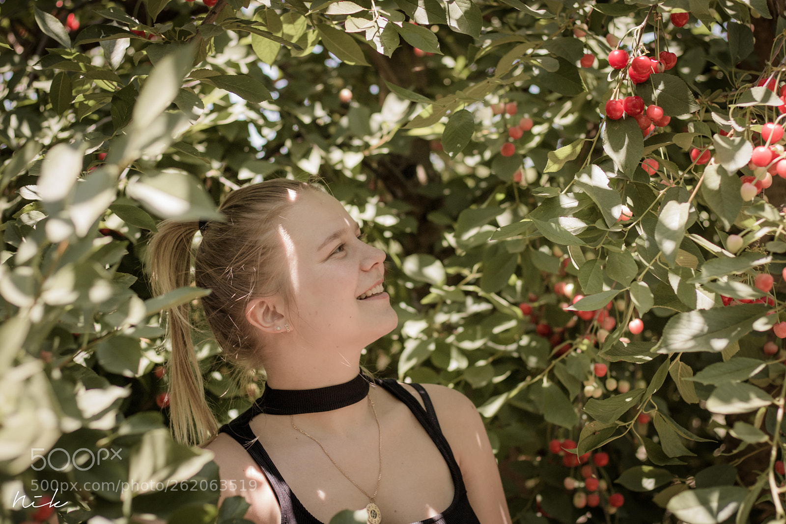 Canon EOS 750D (EOS Rebel T6i / EOS Kiss X8i) sample photo. Cherry smile photography