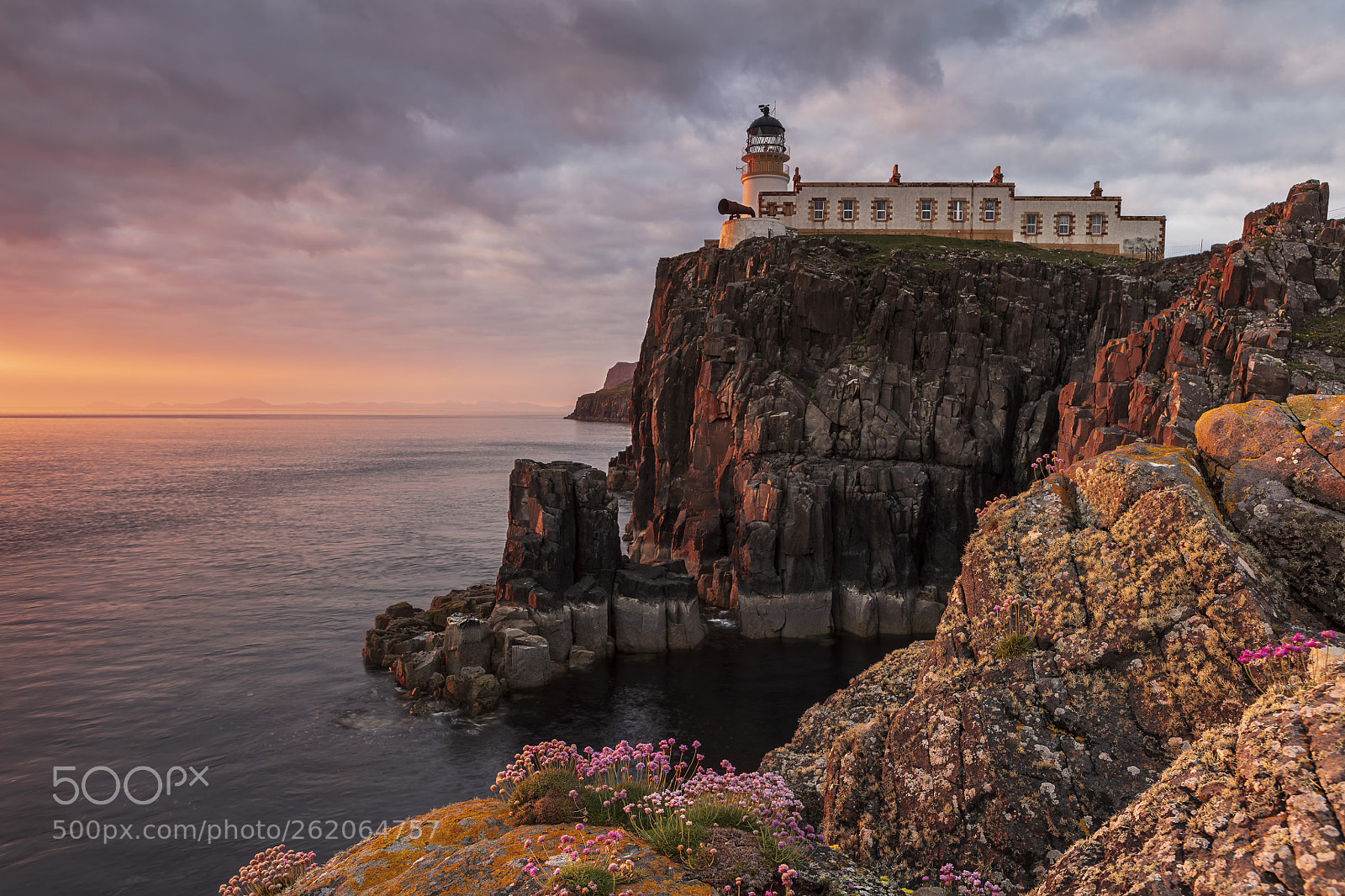 Canon EOS 5DS R sample photo. Neist point lighthouse photography