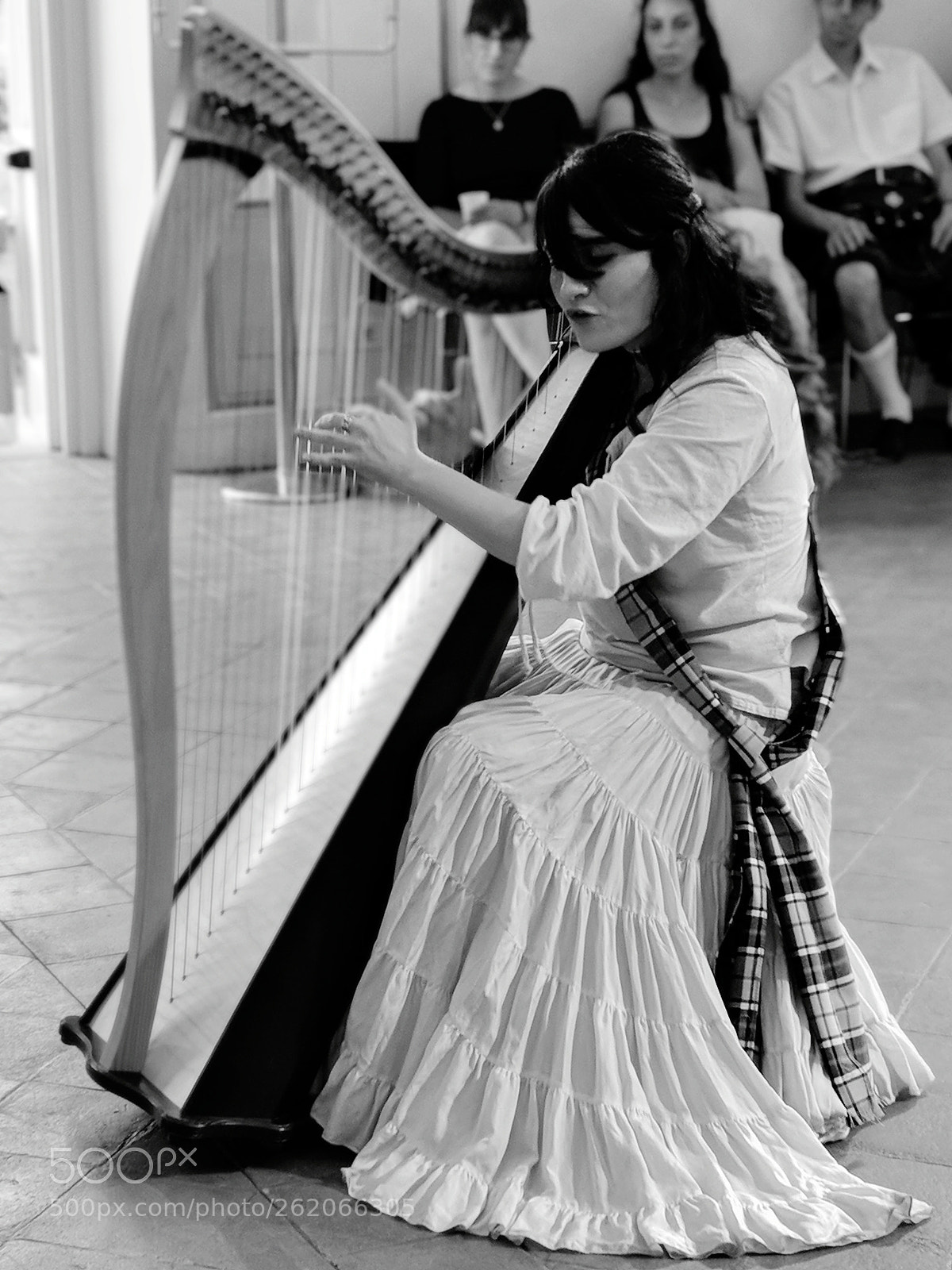 LG V30 sample photo. Celtic traditions #2 photography