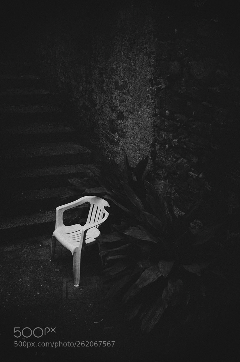 Pentax K-5 sample photo. White chair photography