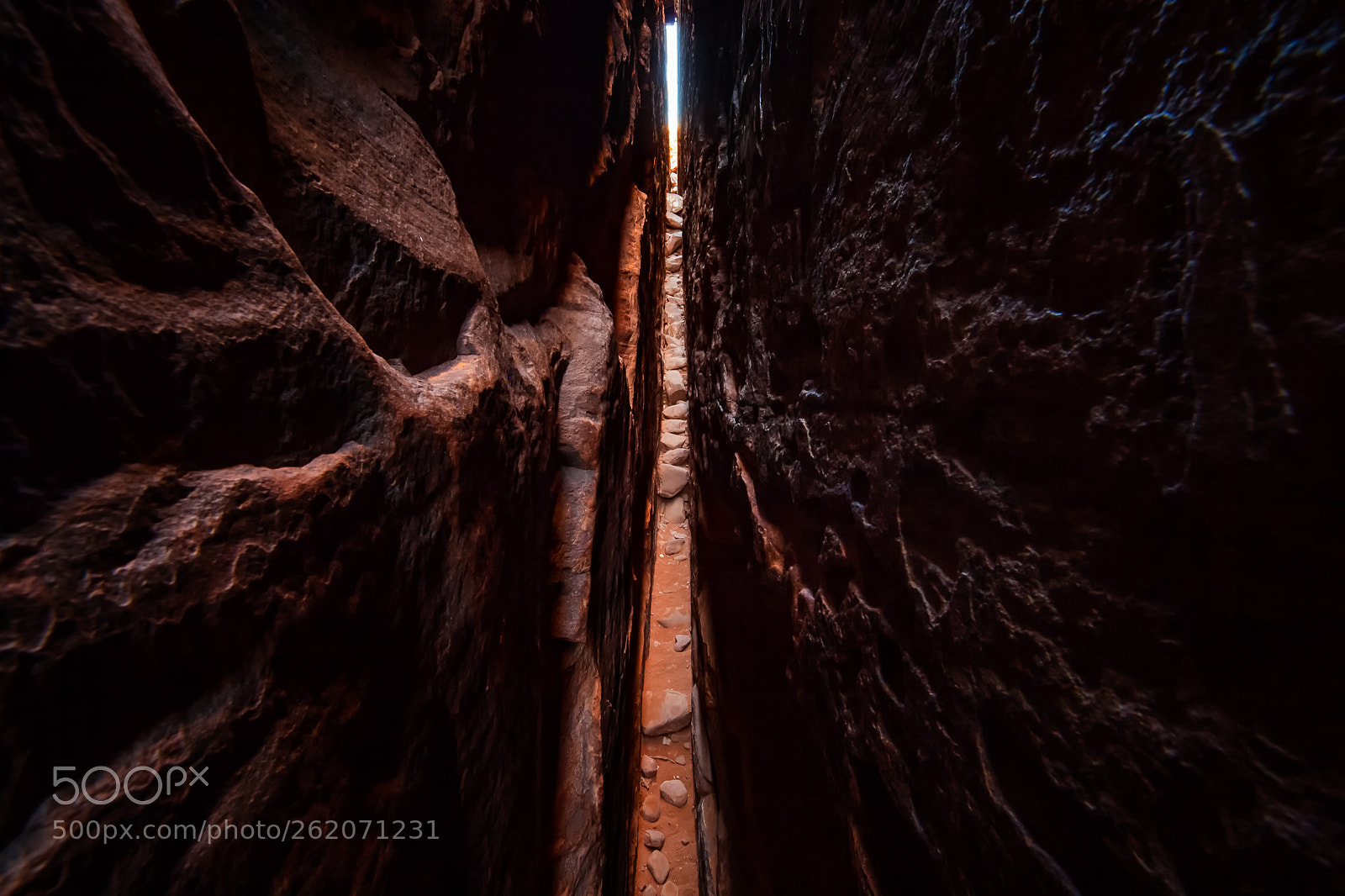 Canon EOS 5D Mark II sample photo. Narrow passage photography