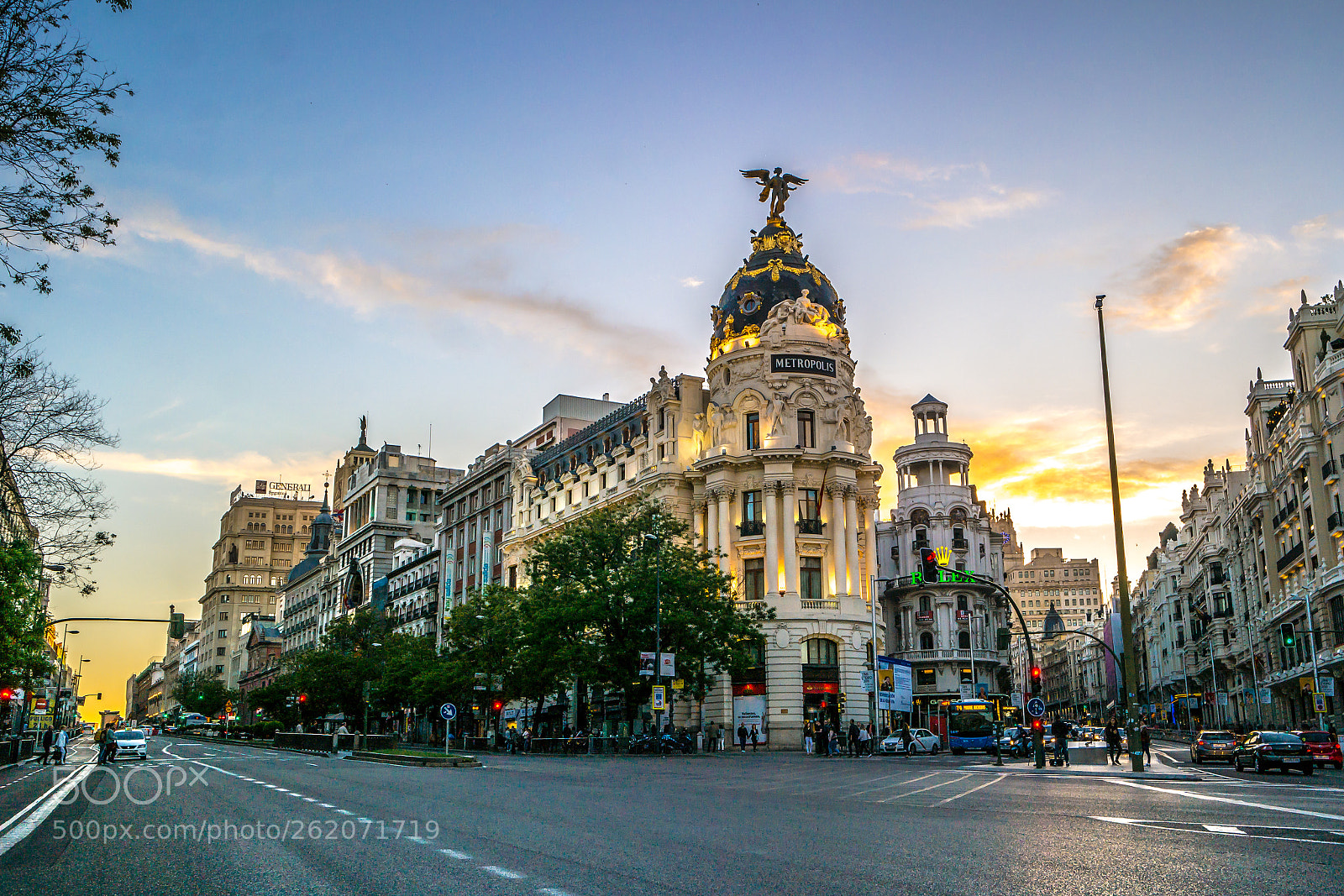 Samsung NX300 sample photo. Gran via photography