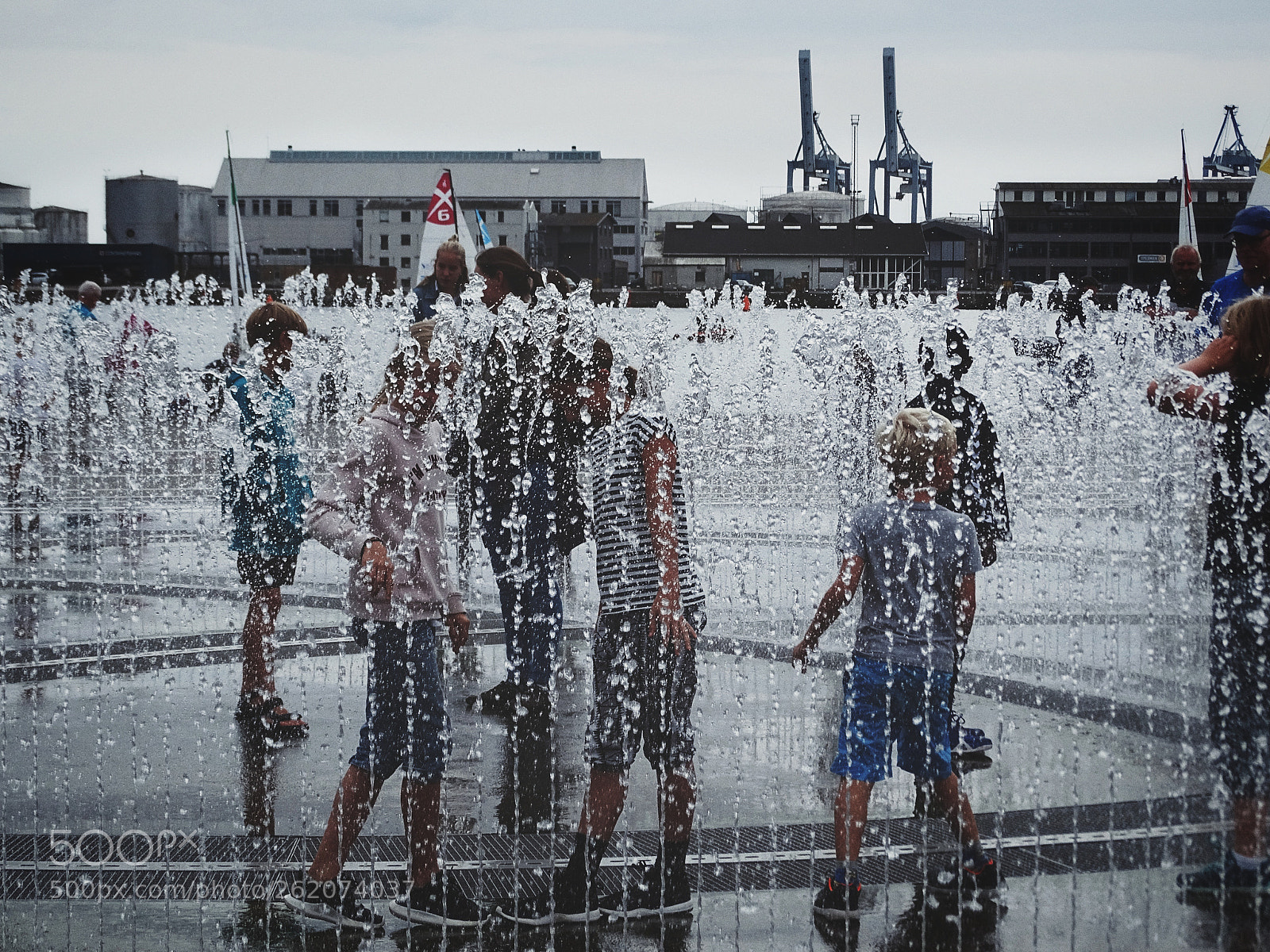 Sony Cyber-shot DSC-HX400V sample photo. Water games photography