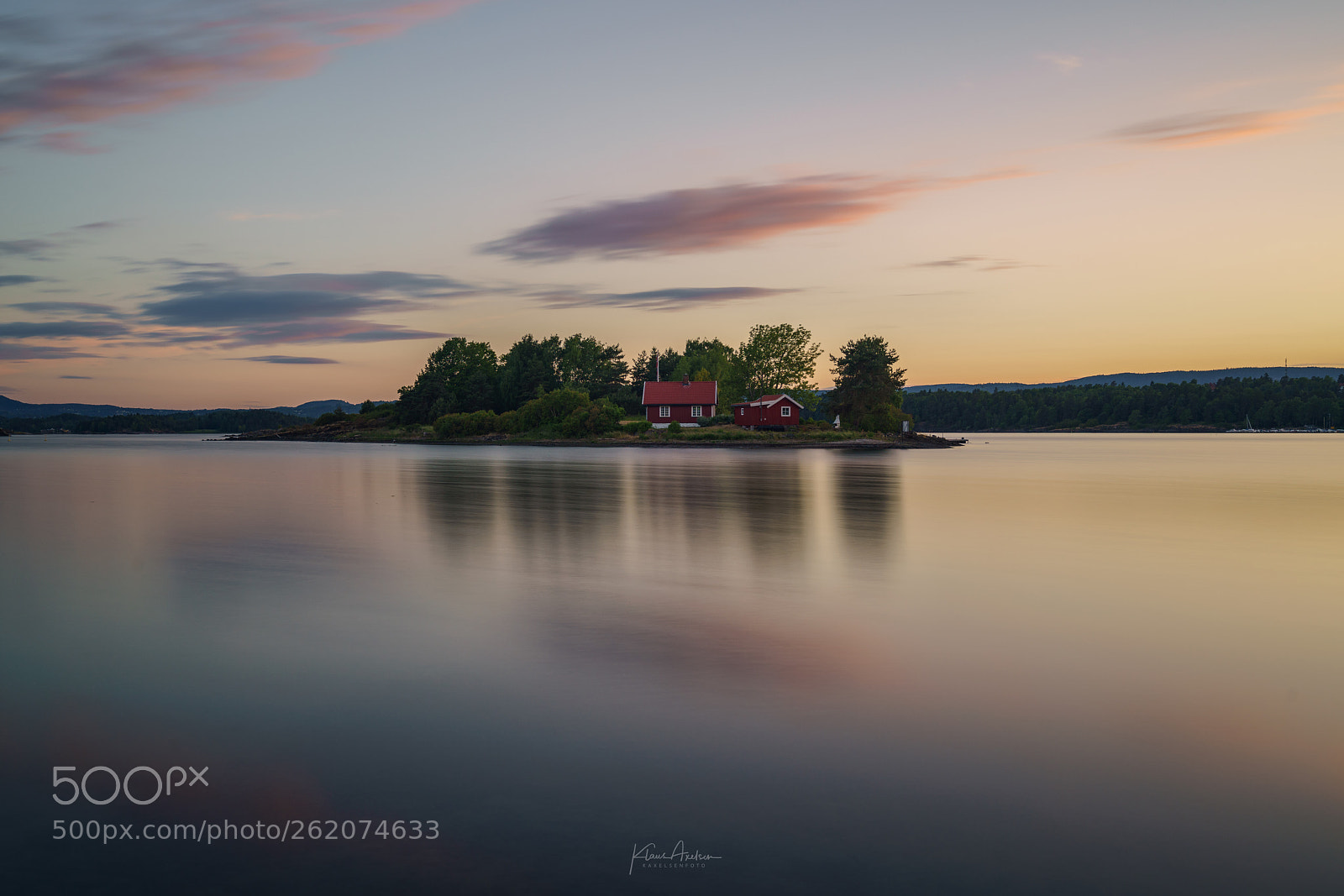 Sony a7R II sample photo. Searching for peace photography