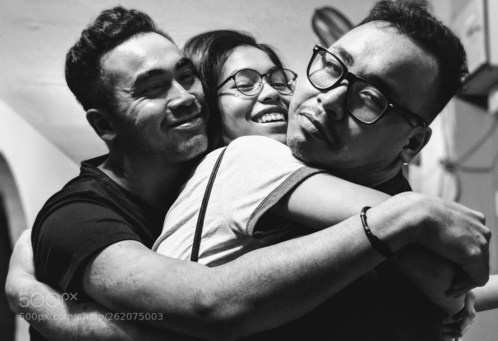 Google Pixel 2 sample photo. Sibling sandwich photography