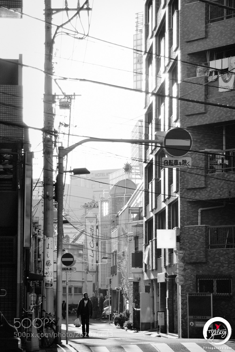 Nikon D5100 sample photo. Asakusa streets photography