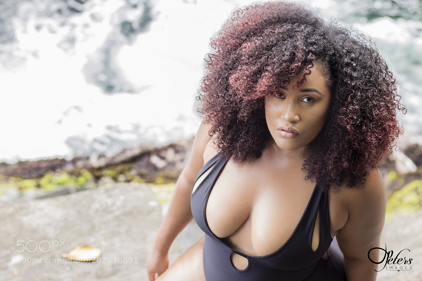 Canon EOS 700D (EOS Rebel T5i / EOS Kiss X7i) sample photo. Curls & curves photography