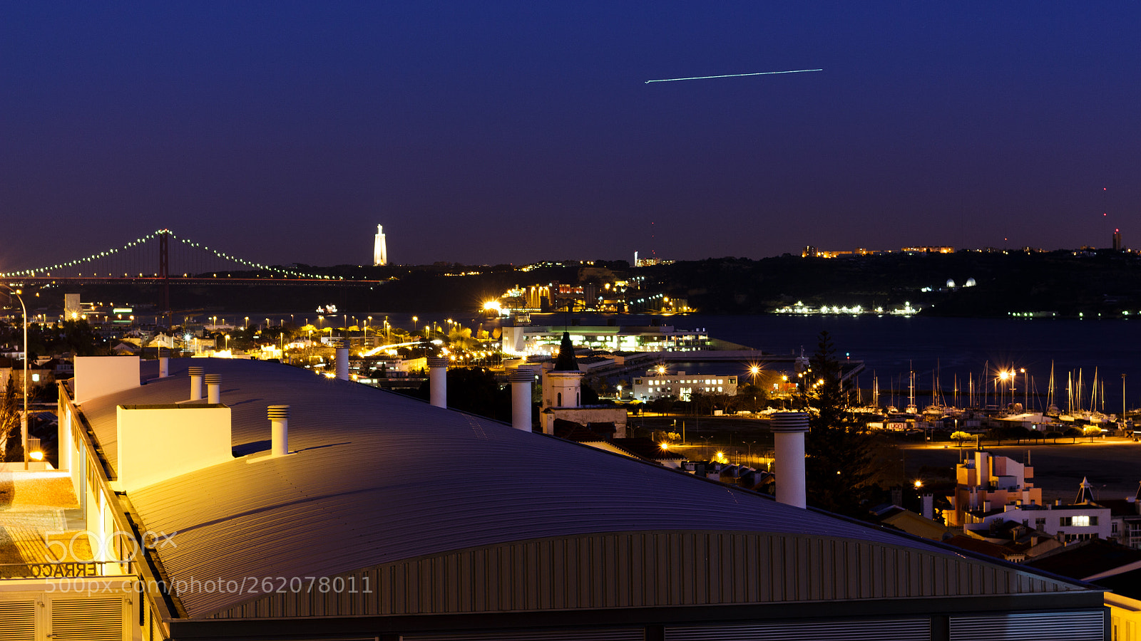 Canon EOS 700D (EOS Rebel T5i / EOS Kiss X7i) sample photo. Lisbon bridge at night photography