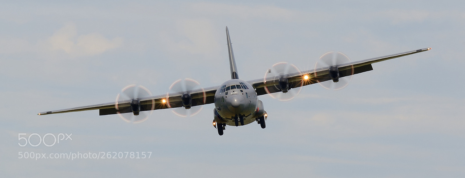 Sigma APO 100-300mm F4 EX IF HSM sample photo. Final approach photography