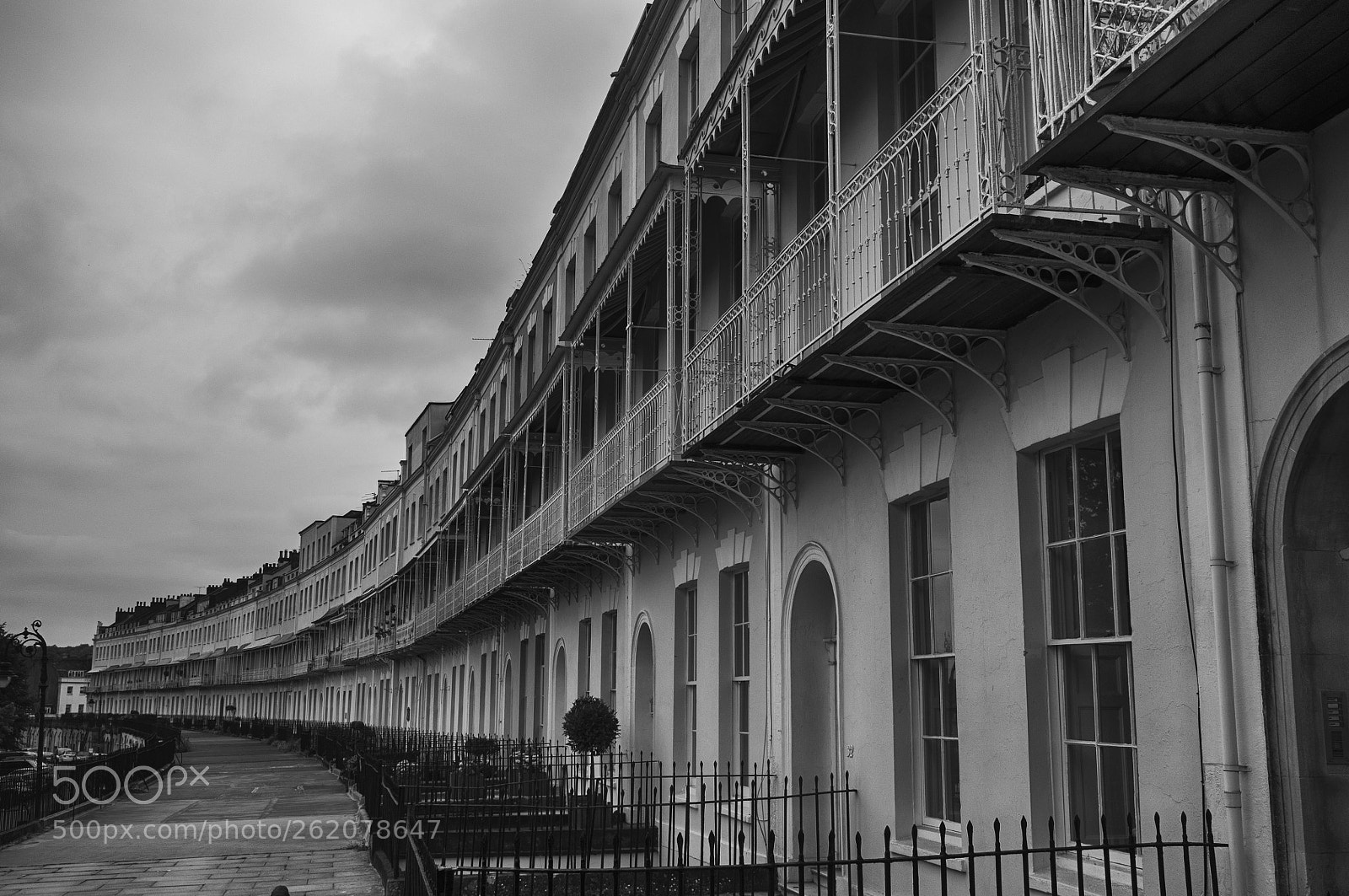 Fujifilm FinePix X100 sample photo. Royal york crescent, bristol photography