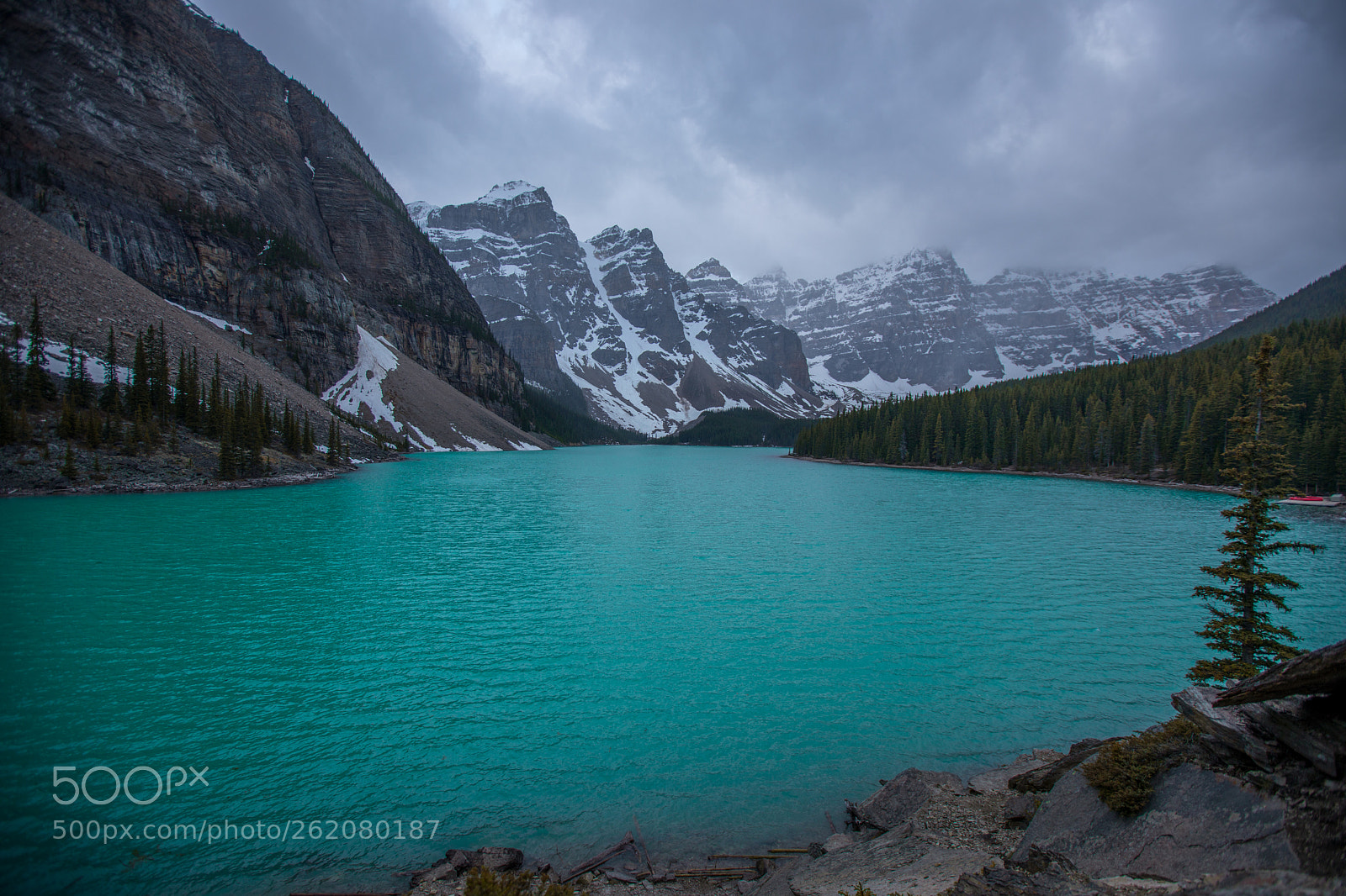 Canon EOS 5D Mark IV sample photo. Cloudy morning at the photography