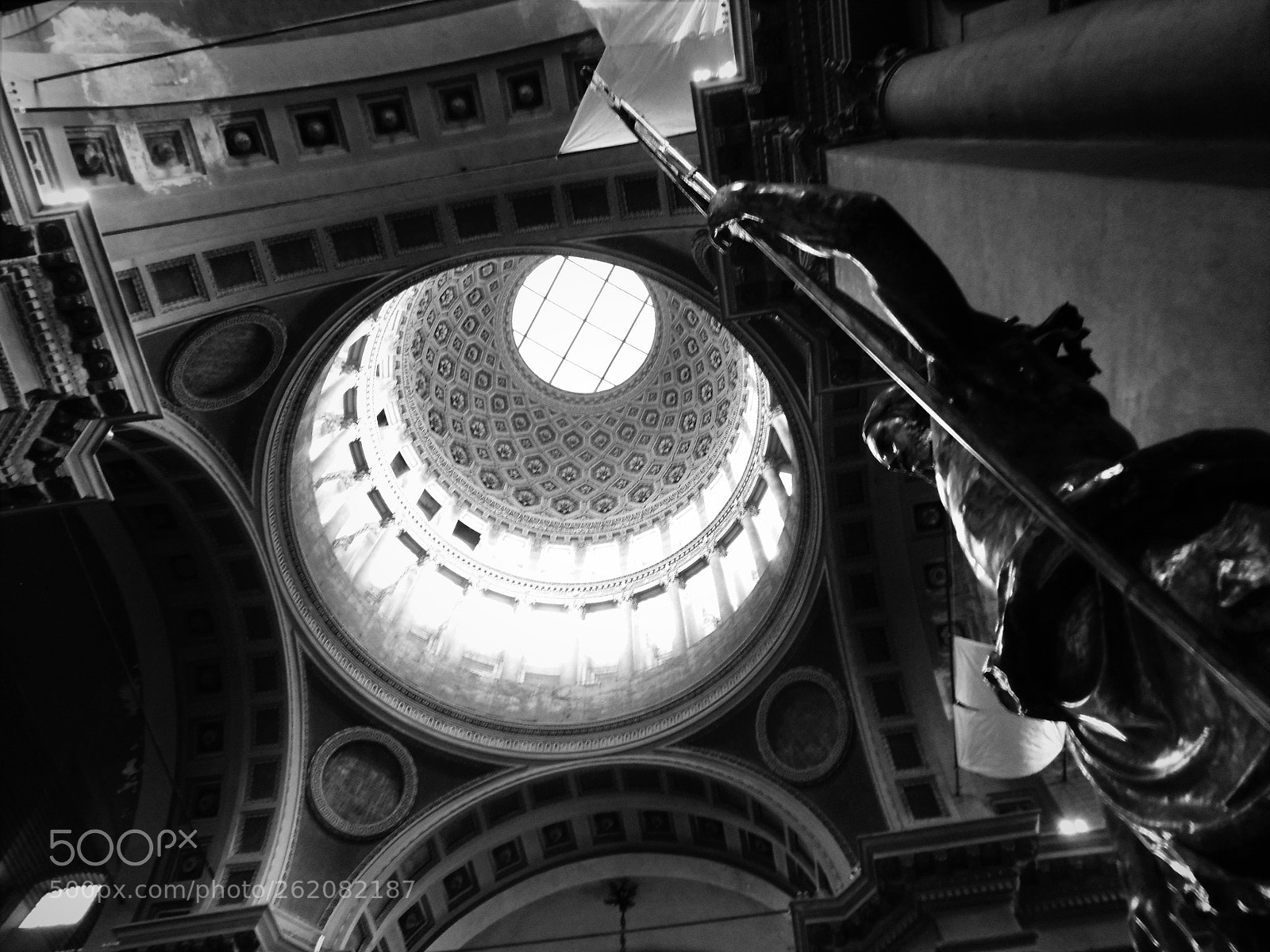 Panasonic DMC-SZ10 sample photo. Guardian of circles photography