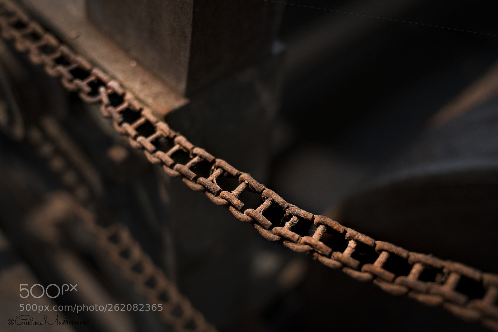 Sony a7R II sample photo. Chain photography