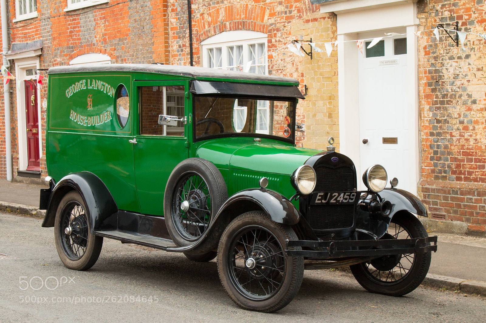 Canon EOS 70D sample photo. Southwick village 1944, builders van photography
