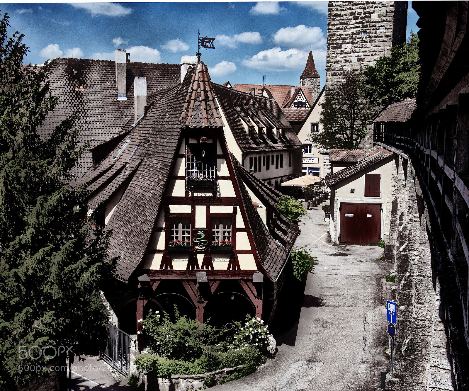 Nikon D7200 sample photo. Inside the city wall photography