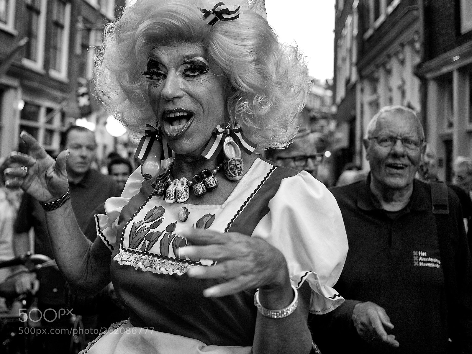 Canon EOS 5D Mark II sample photo. Amsterdam woman? photography