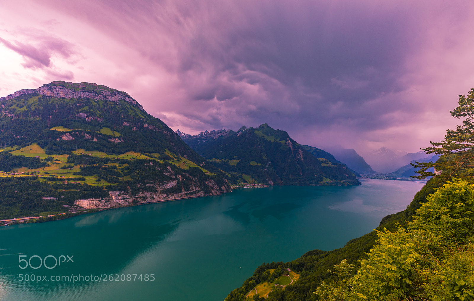 Canon EOS 5D Mark IV sample photo. Thunderstorms photography