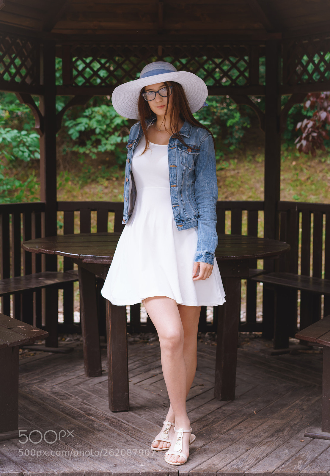 Sony a7 II sample photo. Girl in white 1 photography
