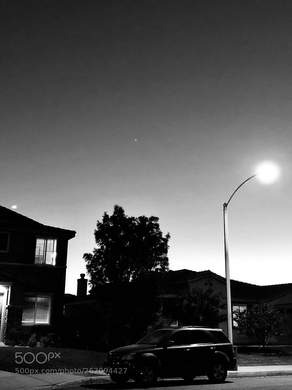 Apple iPhone 8 Plus sample photo. Star light man light photography