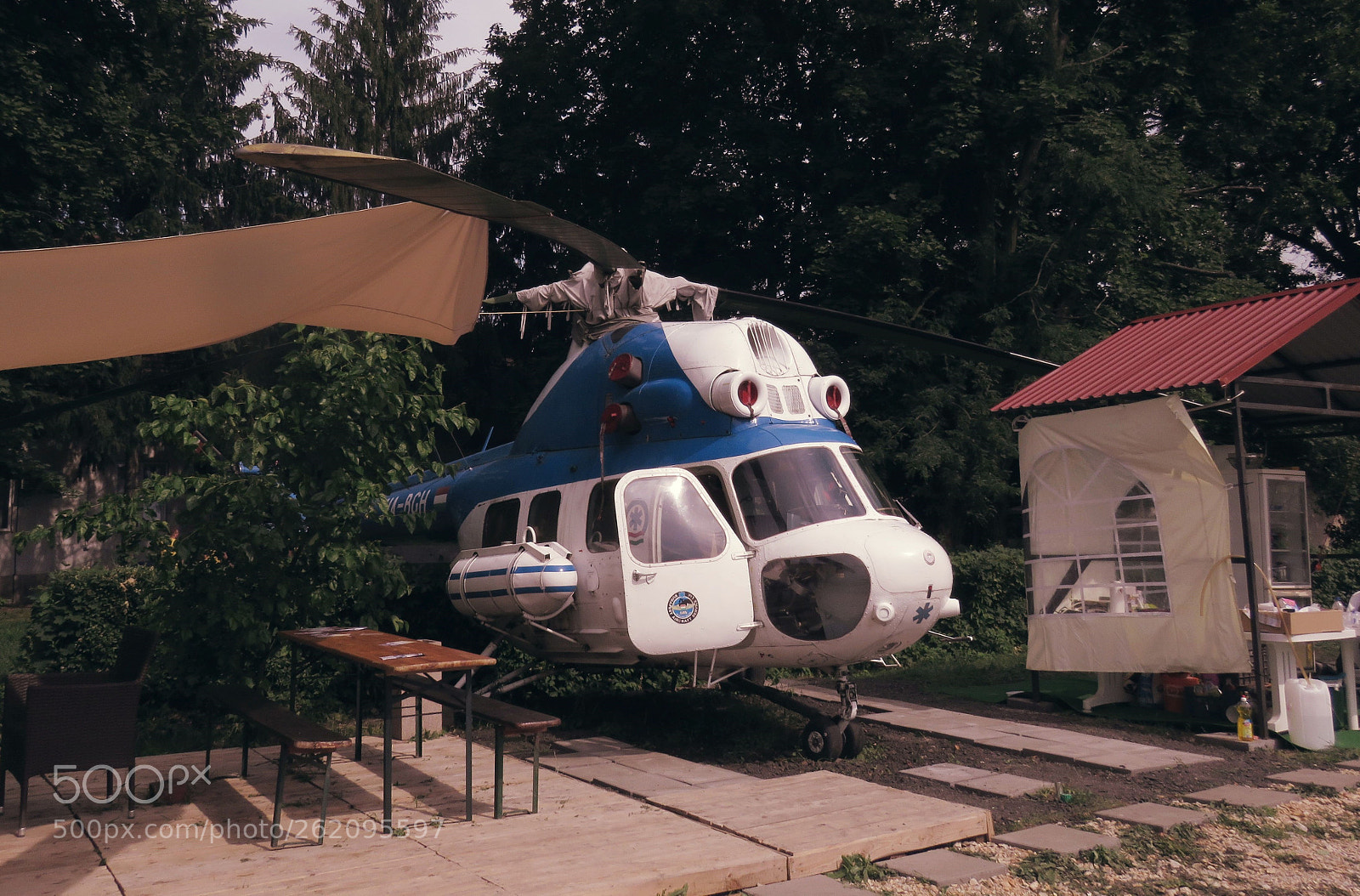 Canon PowerShot SX60 HS sample photo. Helicopter picnic photography