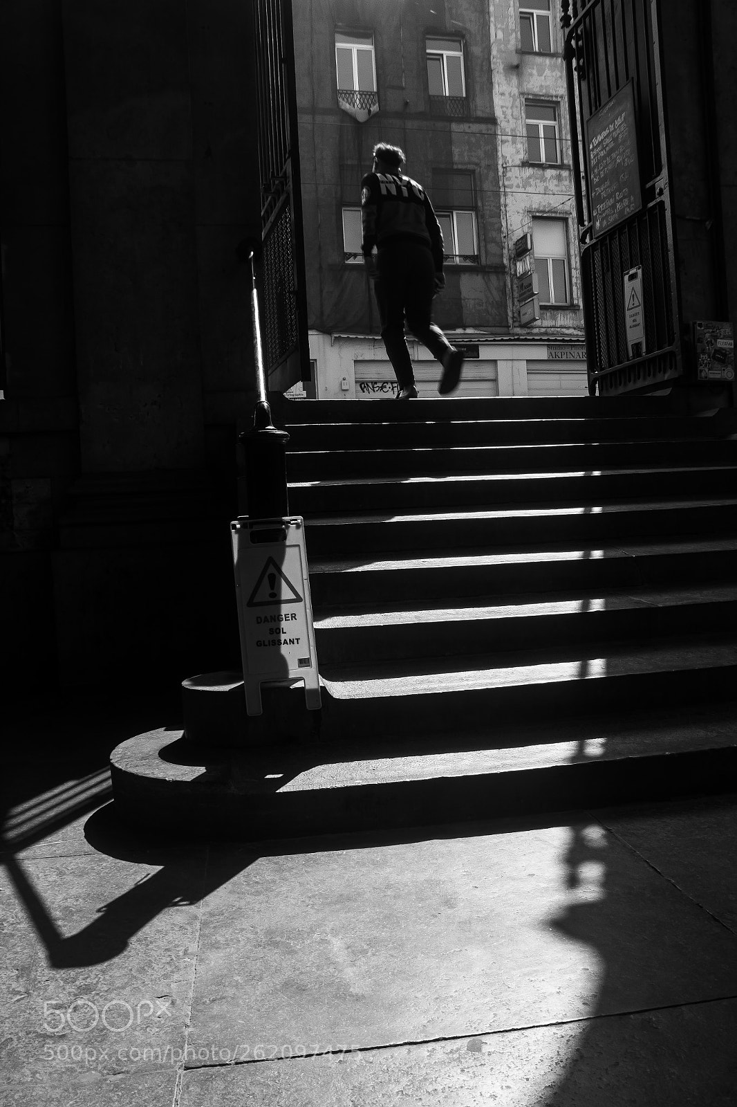 Canon EOS 60D sample photo. Brussels stairs photography