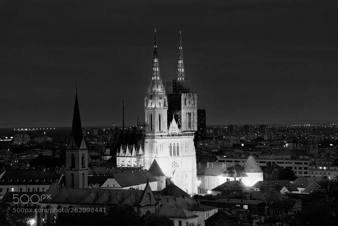 Nikon D60 sample photo. Cathedral at night photography