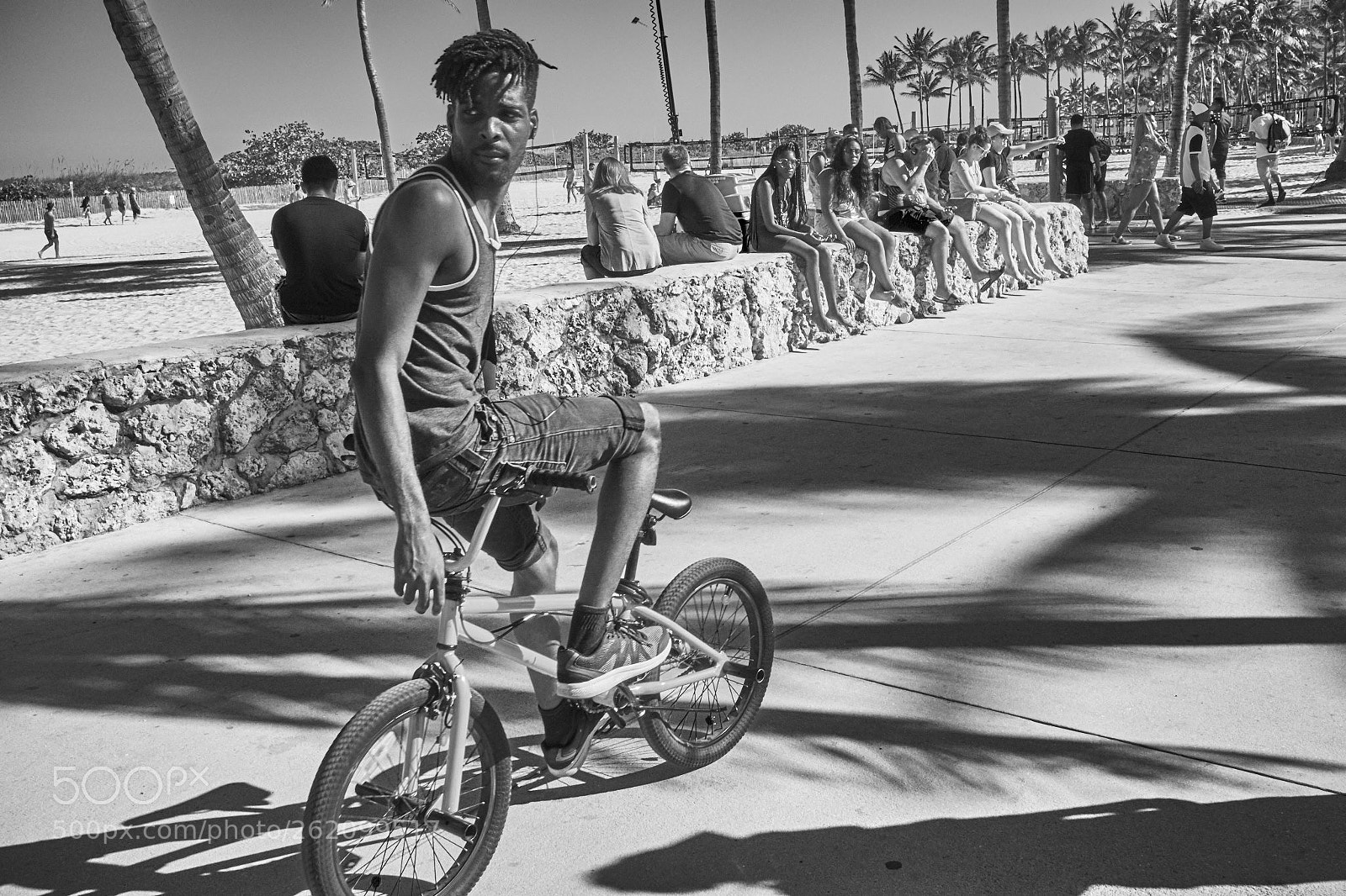 Fujifilm X100S sample photo. Anti-establishment photography