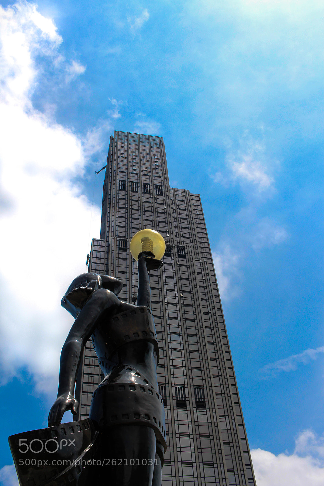 Canon EOS 700D (EOS Rebel T5i / EOS Kiss X7i) sample photo. Rising. photography