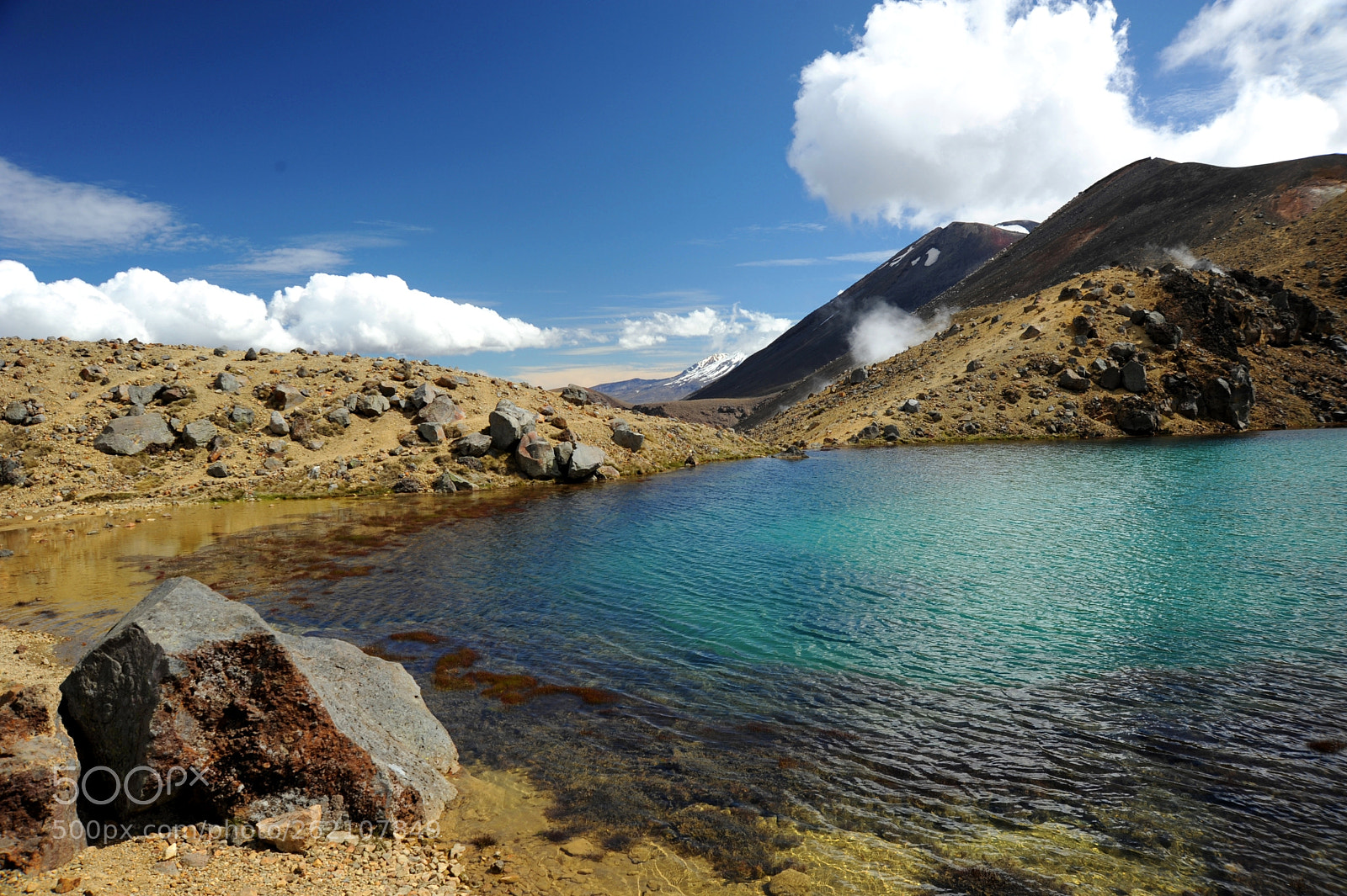 Nikon AF Nikkor 24-85mm F2.8-4D IF sample photo. Tongariro national park lakes photography