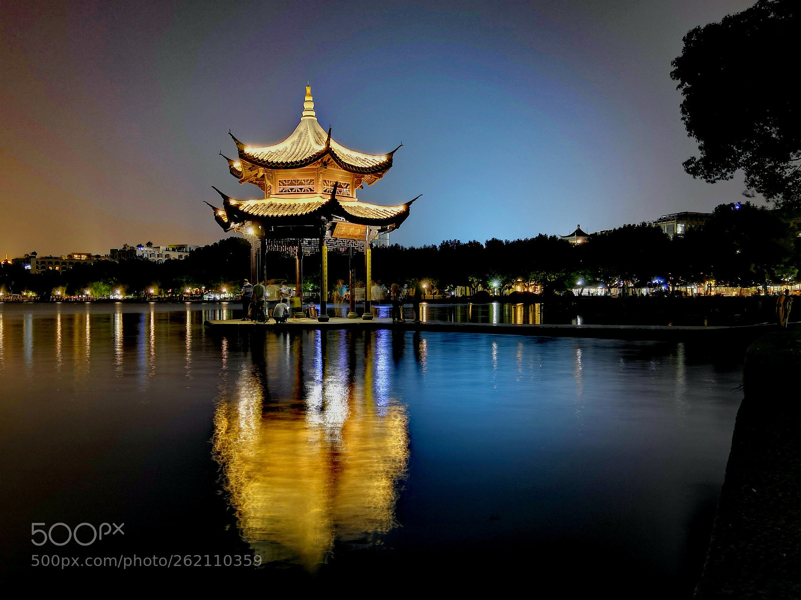 HUAWEI Honor 10 sample photo. Night of hangzhou，8 photography