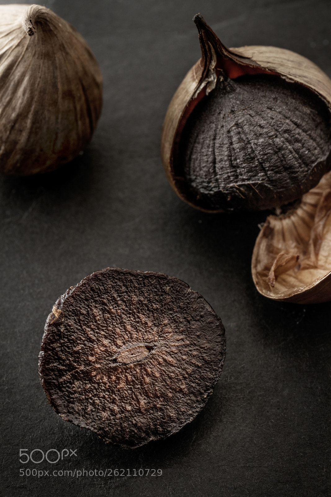 Canon EOS 7D sample photo. Black garlic photography