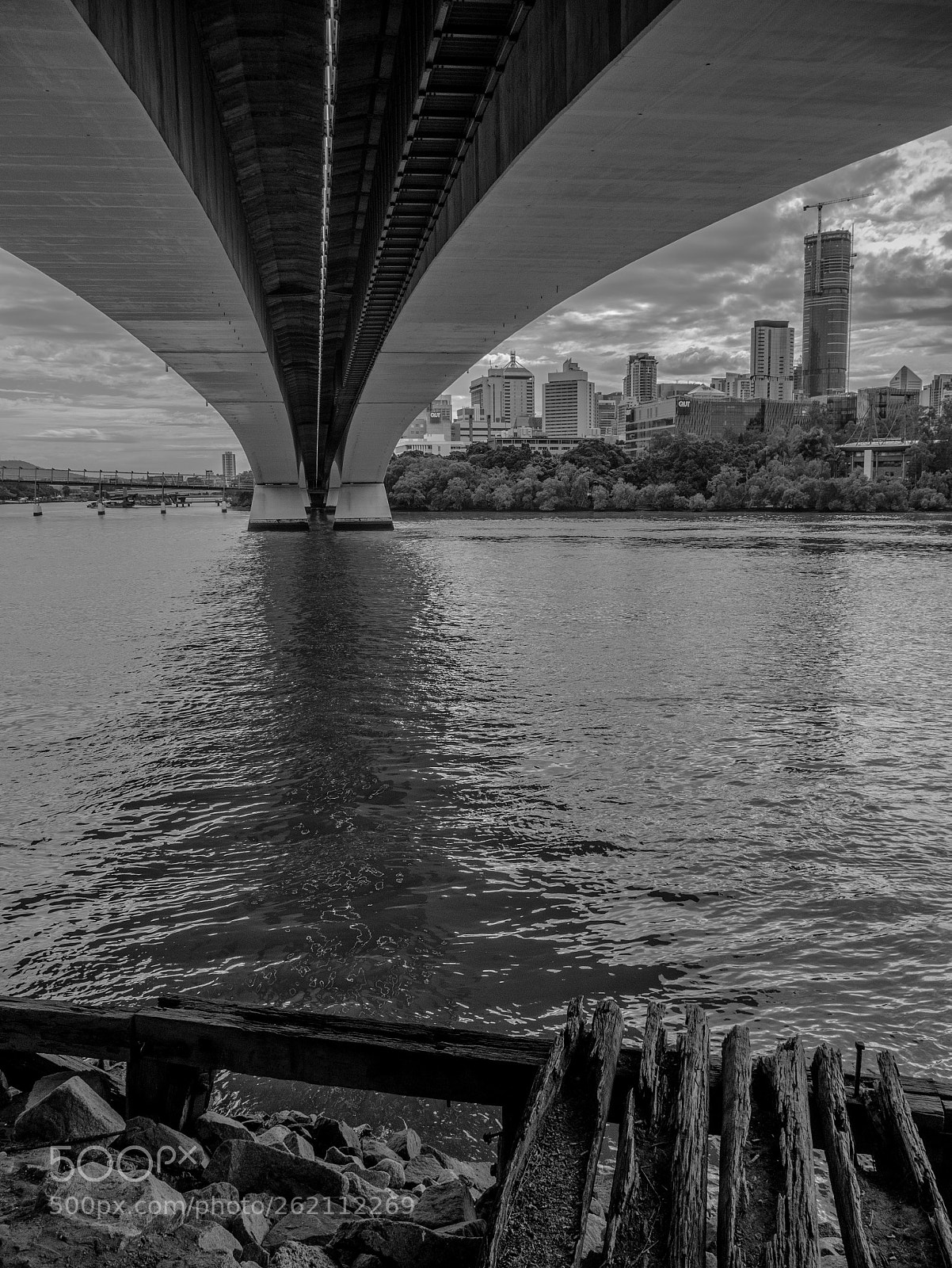 Panasonic Lumix DMC-G7 sample photo. Under the archway bridge photography
