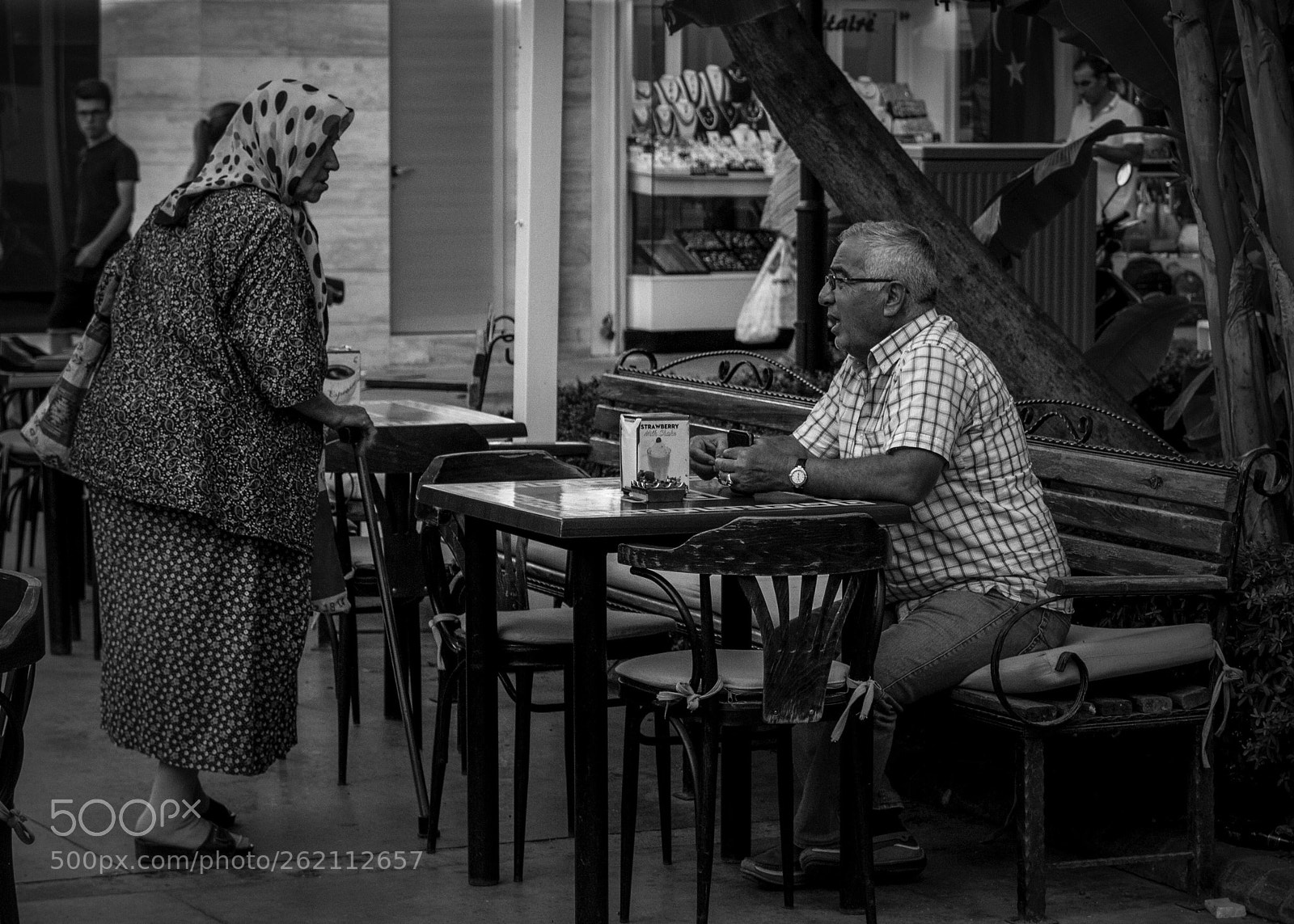 Canon EOS 7D sample photo. Istanbul coffee shop photography