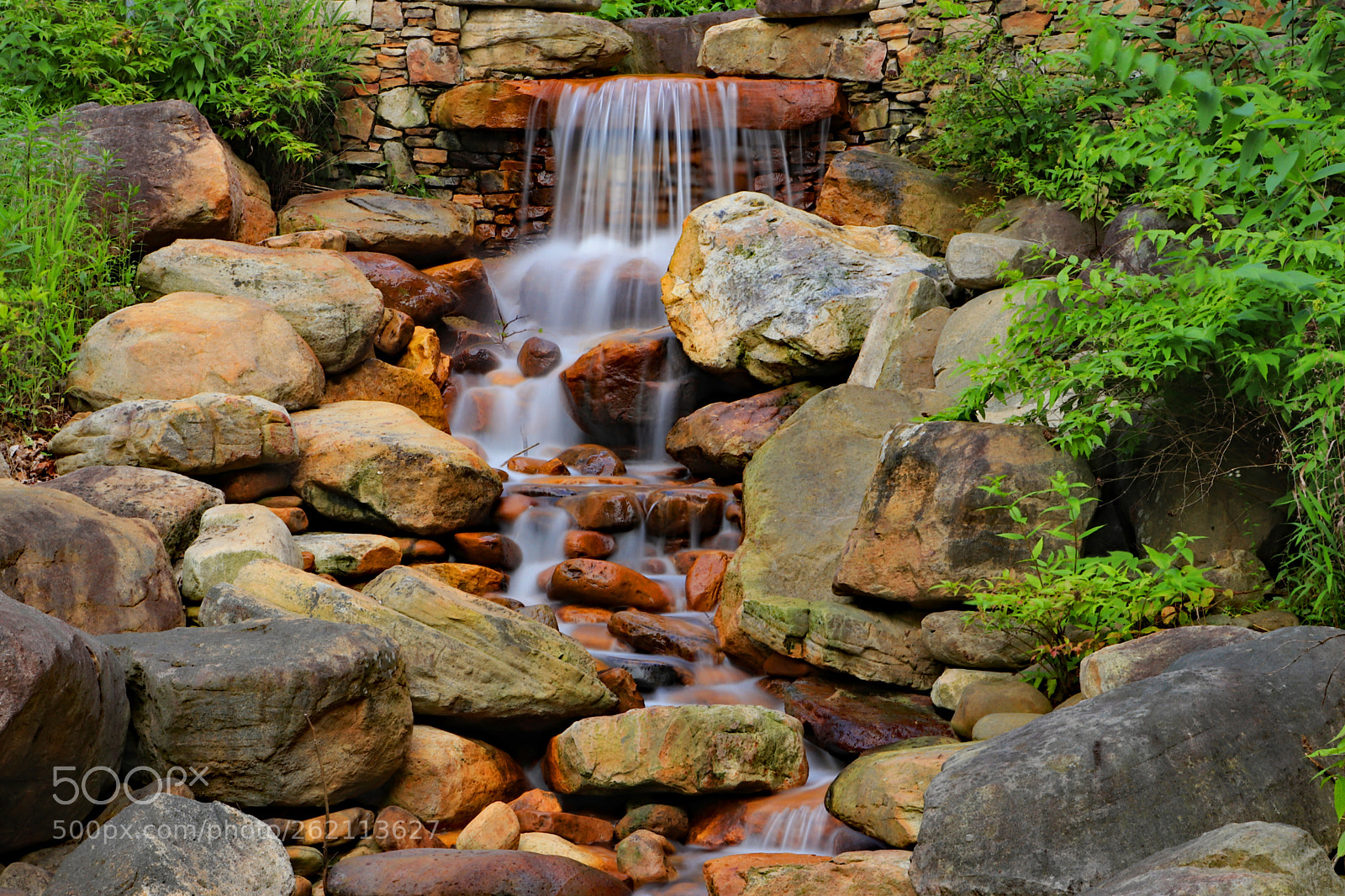 Canon EOS 200D (EOS Rebel SL2 / EOS Kiss X9) sample photo. Visitor center waterfall 4 photography