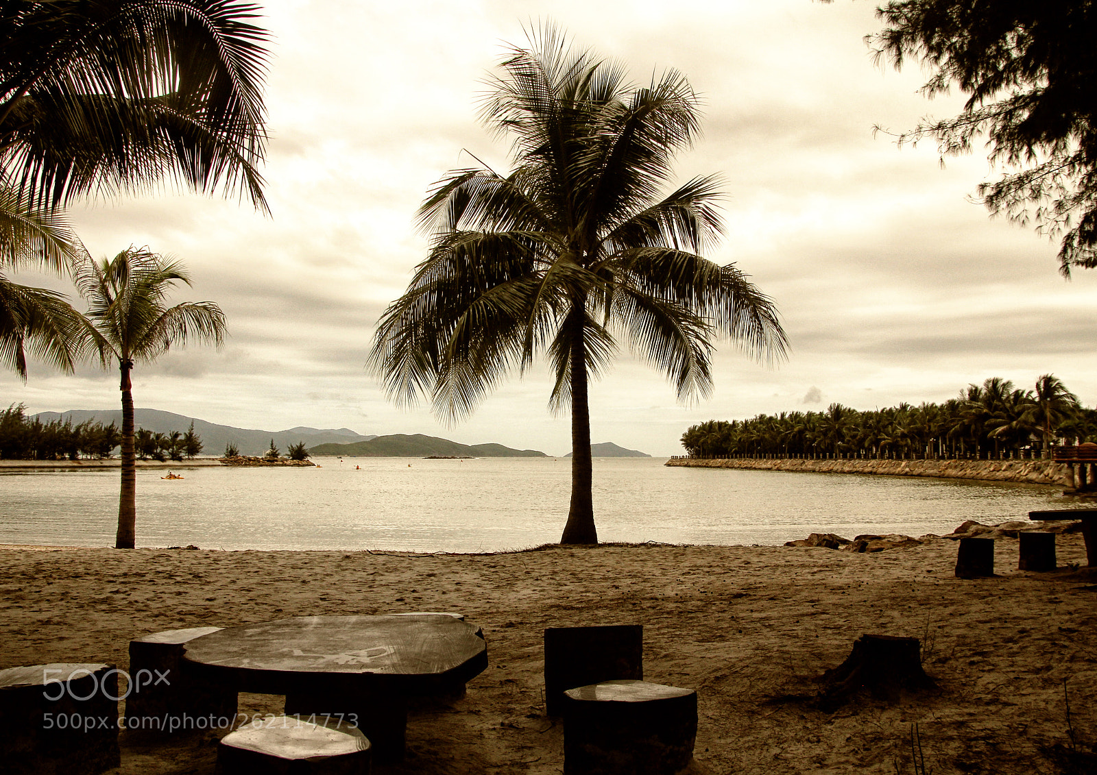 Canon EOS 60D sample photo. Empty evening beach photography